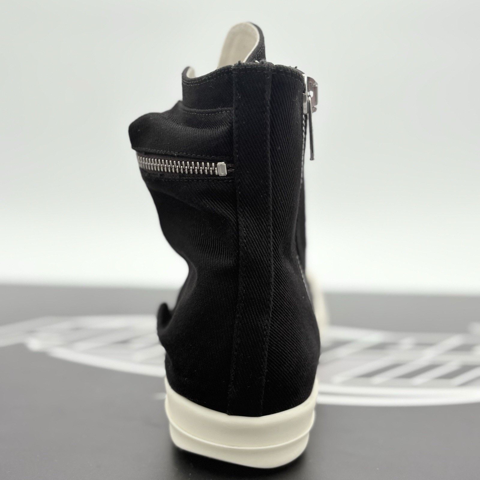 Rick Owens Rick Owens Ramones Cargo ' Black Milk ' | SUPER CLEAN! Size US 7 / EU 40 - 10 Thumbnail