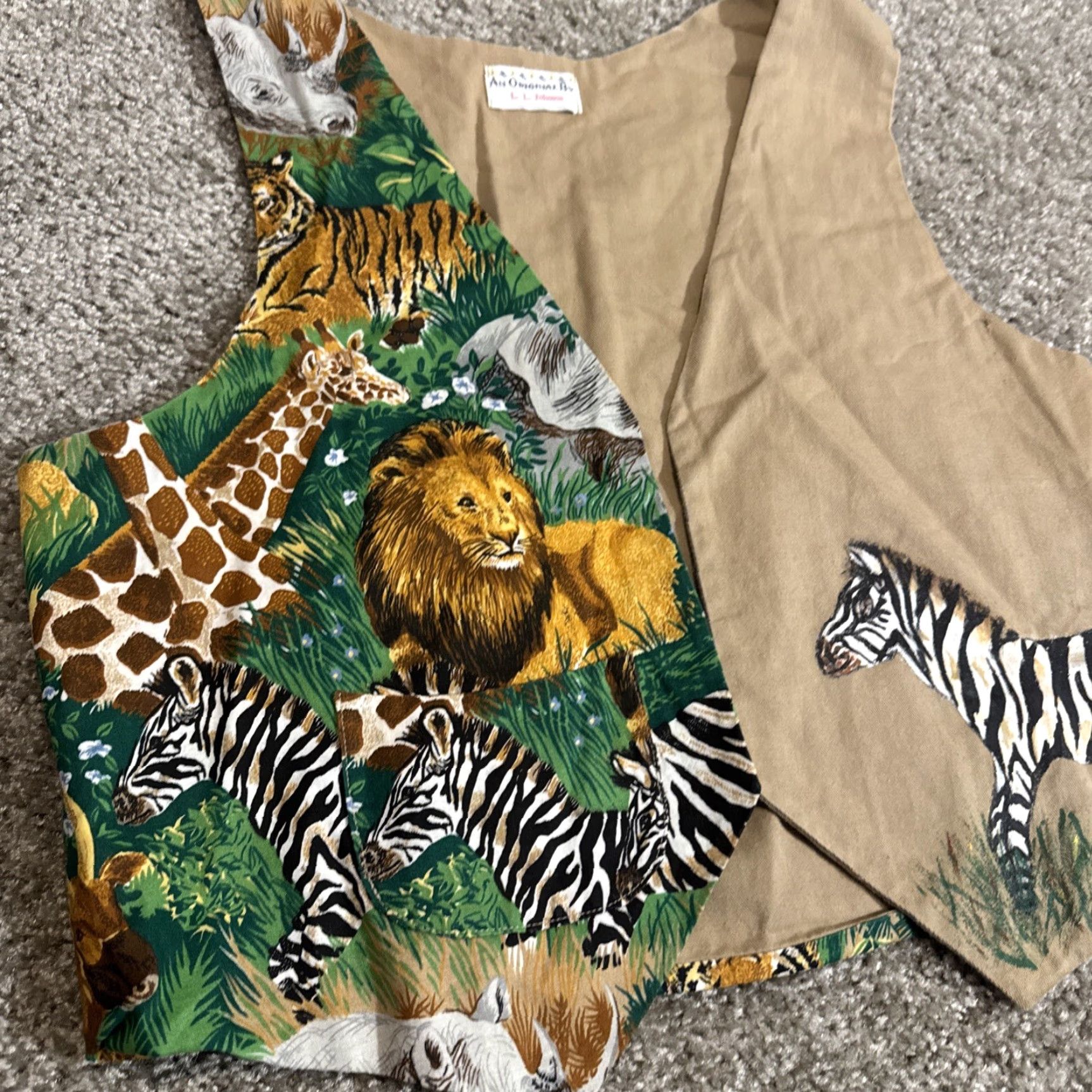 Vintage VINTAGE 1980s African Safari Animals Zoo Nature LL Johnson T-Shirt Men Small Beige Shirt Mens Size US S / EU 44-46 / 1 - 4 Thumbnail