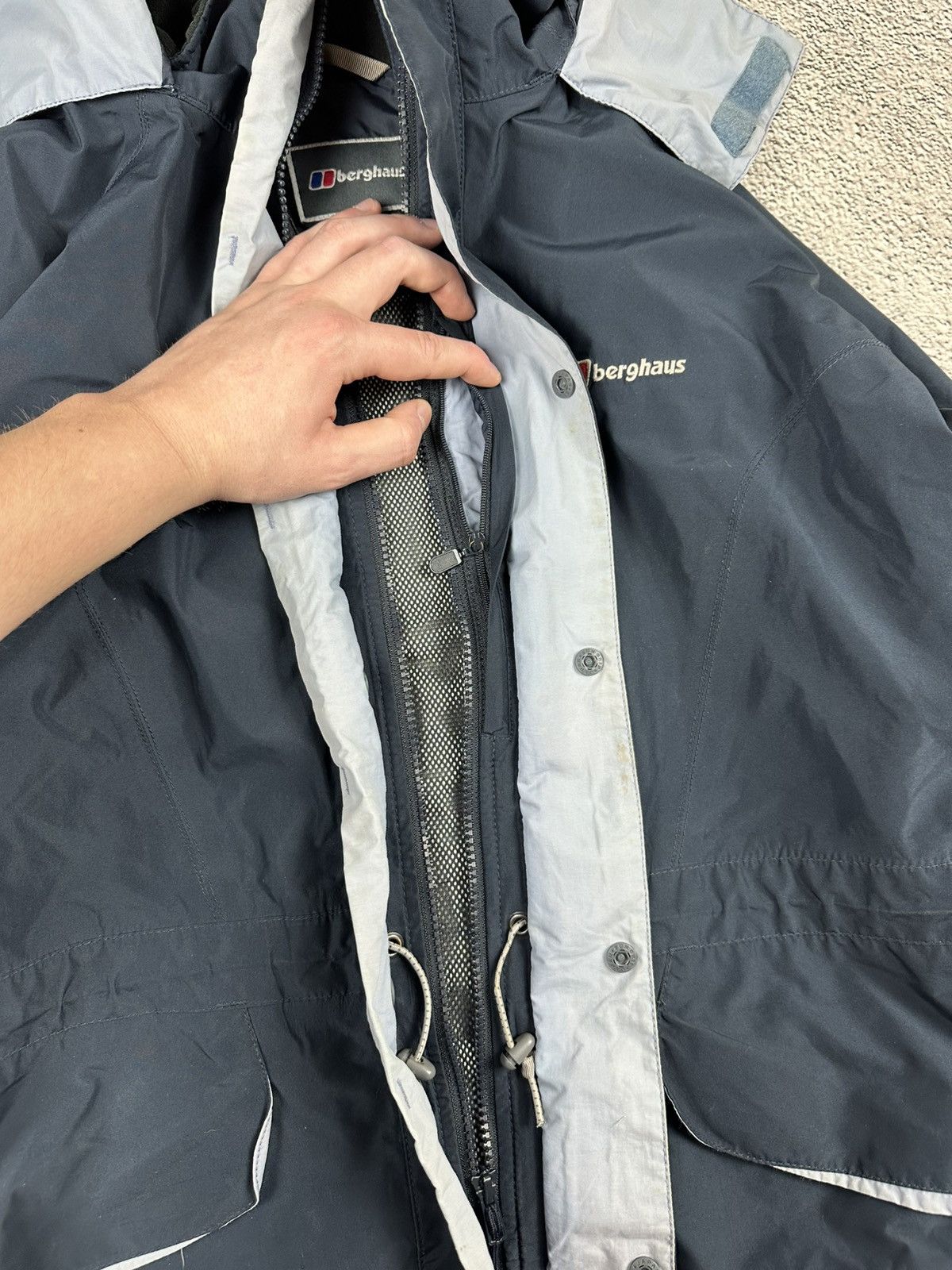 Berghaus Vintage Berghaus Rain Jacket Gore-Tex Outdoor Waterproof Size US M / EU 48-50 / 2 - 11 Thumbnail