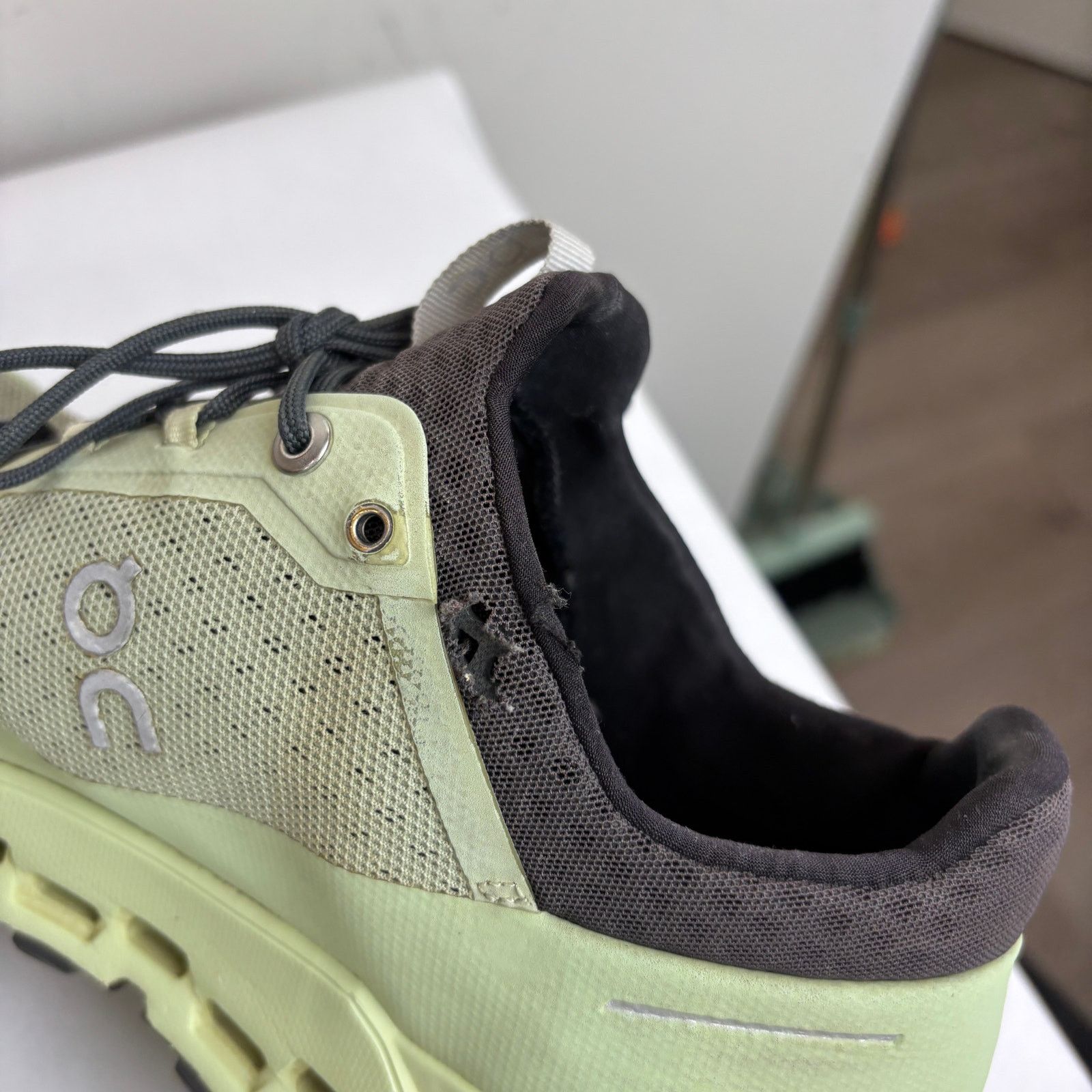 On On Running On Cloudultra Sneakers Shoes Men's 11 Run Walk Size US 11 / EU 44 - 10 Thumbnail