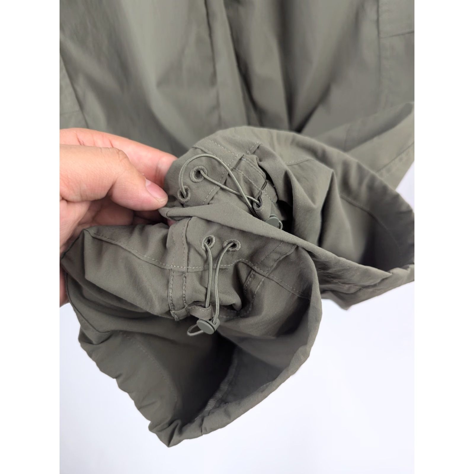 Athleta Athleta Women's Green Cascade High Rise Cargo Poplin Pants Size Small S Green Cargo Pants Womens Regular 2020s Size 28" / US 6 / IT 42 - 4 Thumbnail