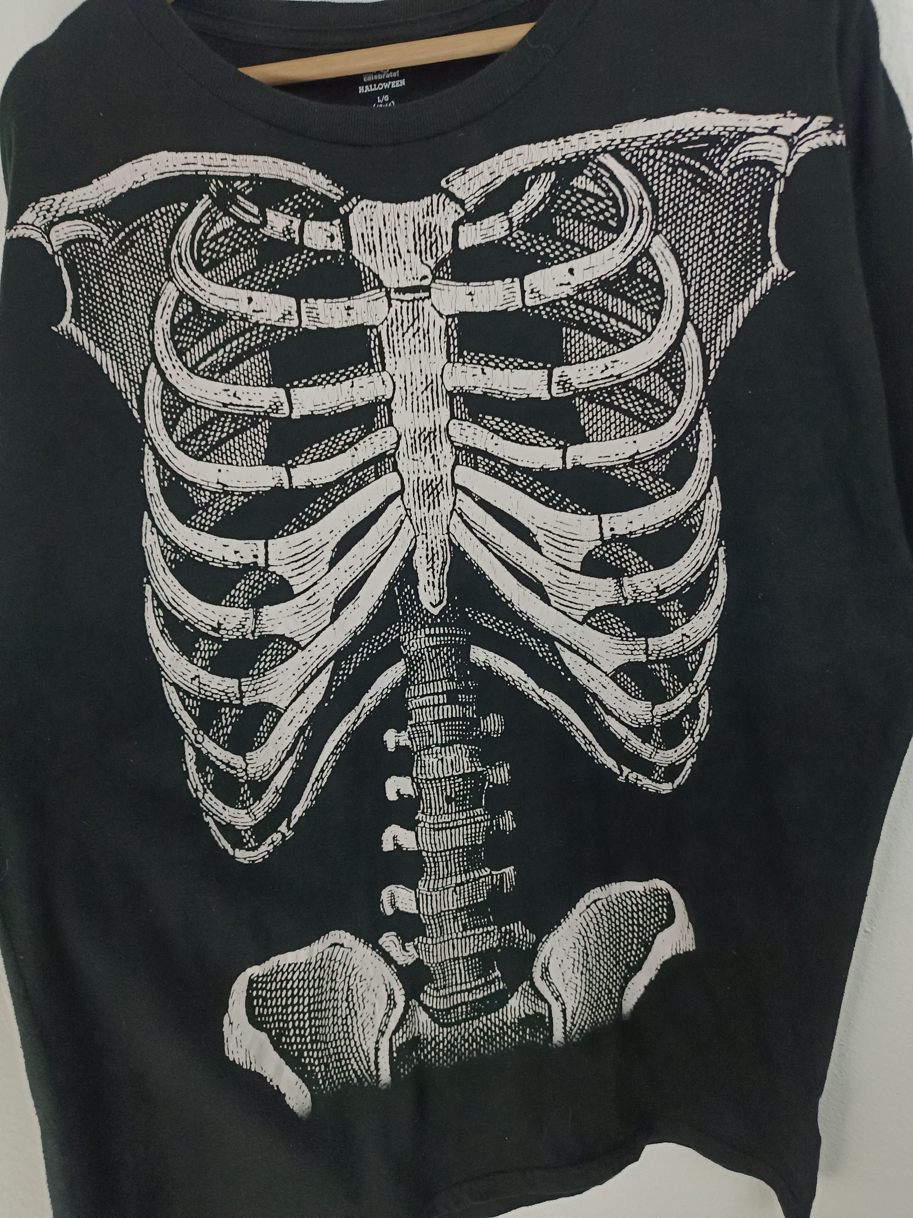 Vintage VINTAGE ANATOMY HALLOWEEN AUTOPSY SKULL SCARY SPOOKY TEE Size US L / EU 52-54 / 3 - 10 Thumbnail