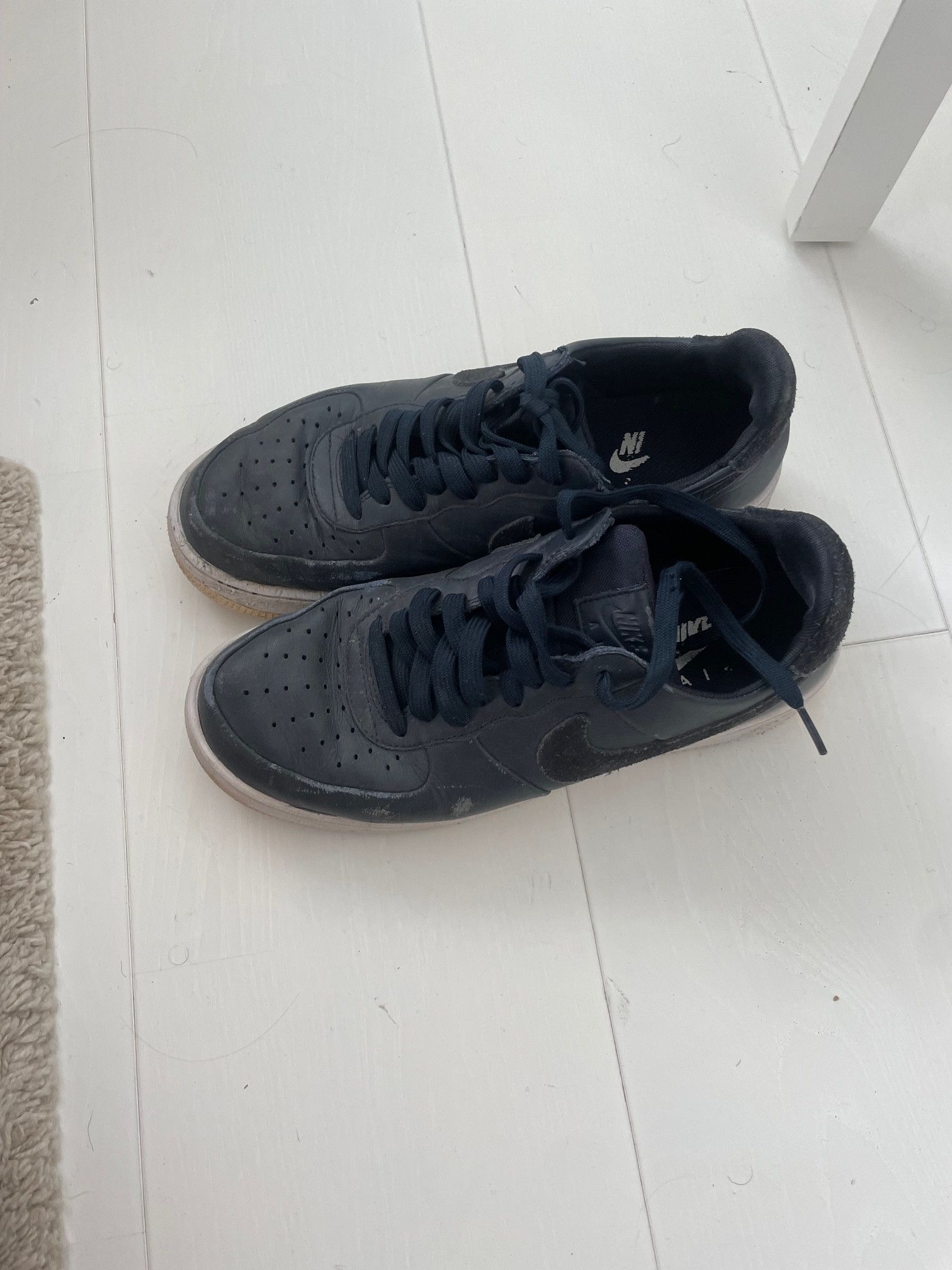 Nike Nike Air Force 1 Low Size US 9 / EU 42 - 1 Thumbnail