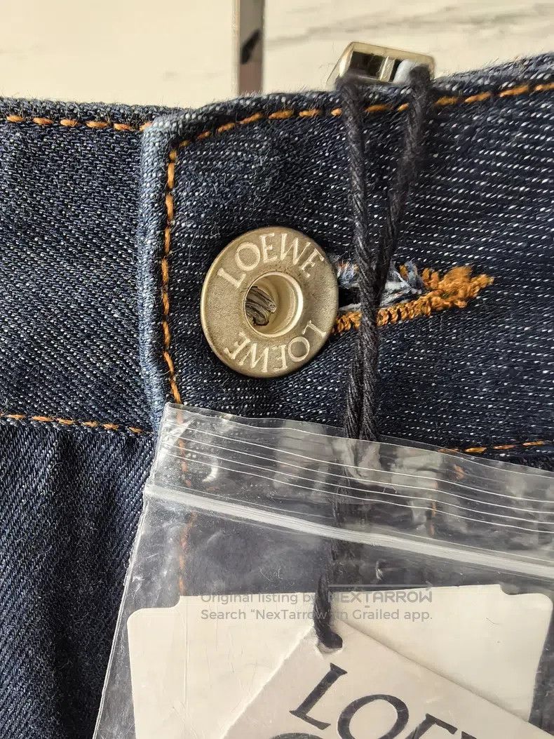 Loewe Loewe Shorts, Front and Back Leather Tag Decorated with Lo Size 24" / US 00 / IT 34 - 8 Thumbnail