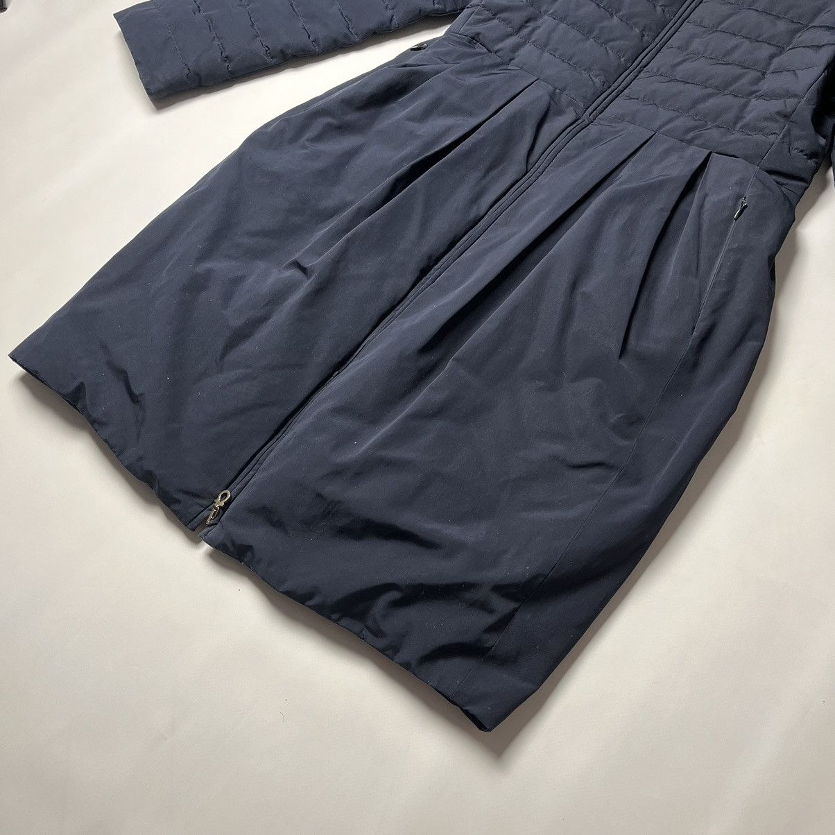Salvatore Ferragamo Salvatore Ferragamo Down Jacket Size XS / US 0-2 / IT 36-38 - 3 Thumbnail