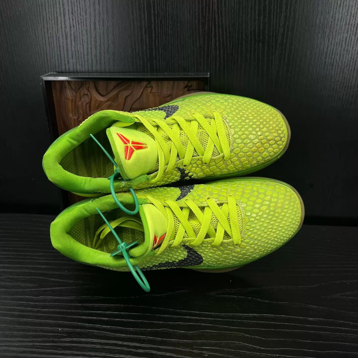 Nike Nike Zoom Kobe 6 'Green Hornet' Sz 40.5 Boxed Used Size US 7.5 / EU 40-41 - 2 Thumbnail