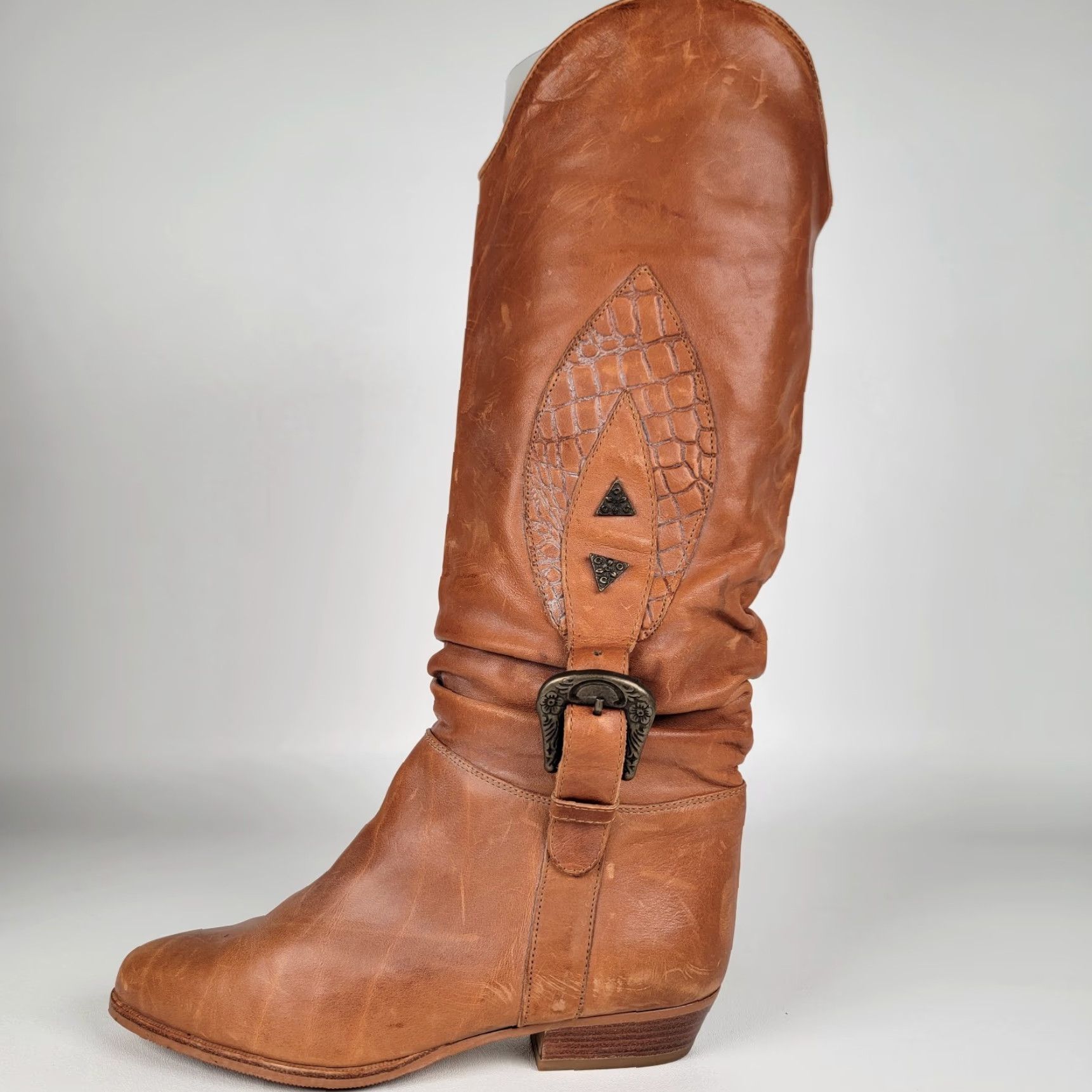 Vintage VINTAGE Wild World Boots Leather Brown Mid-Calf Women 36/6 Casual Party/Cocktail Almond Toe Studded Pull On Flat Heel Riding Boot Italy Womens Size US 6 / IT 36 - 6 Thumbnail