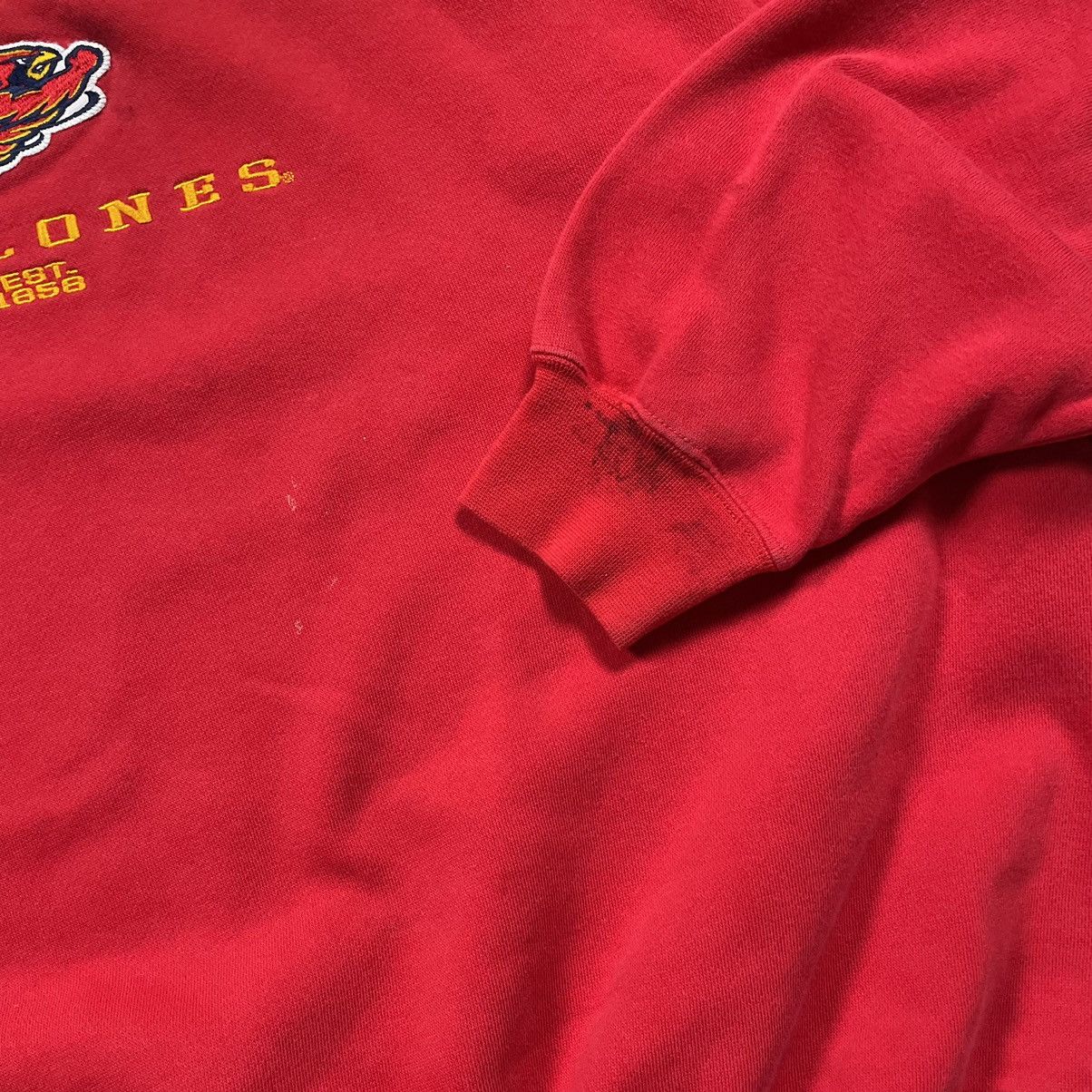 NCAA × Vintage Vintage Iowa State Cyclones College Crewneck Embroidered Red Size US XL / EU 56 / 4 - 6 Thumbnail