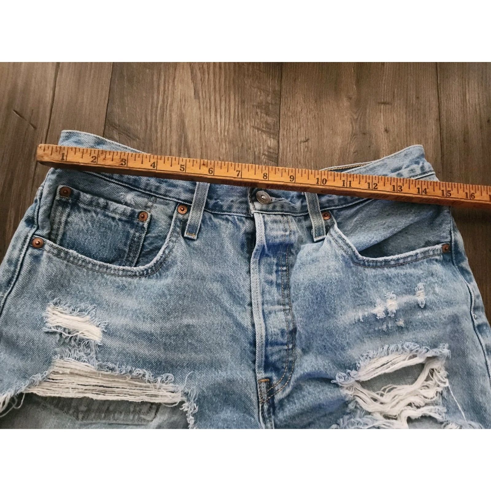 Levi's Levi's Womens Shorts 30 501 Distressed High Rise Denim Light Blue Cotton Jeans Blue Size 30" / US 8 / IT 44 - 4 Thumbnail
