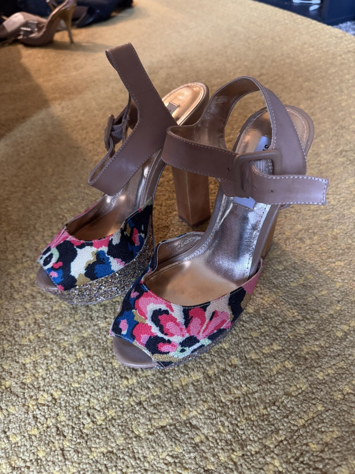 Steve Madden Steve Madden Platform Glitter Floral Heels | Size 7.5 Size US 7.5 / IT 37.5 - 5 Thumbnail