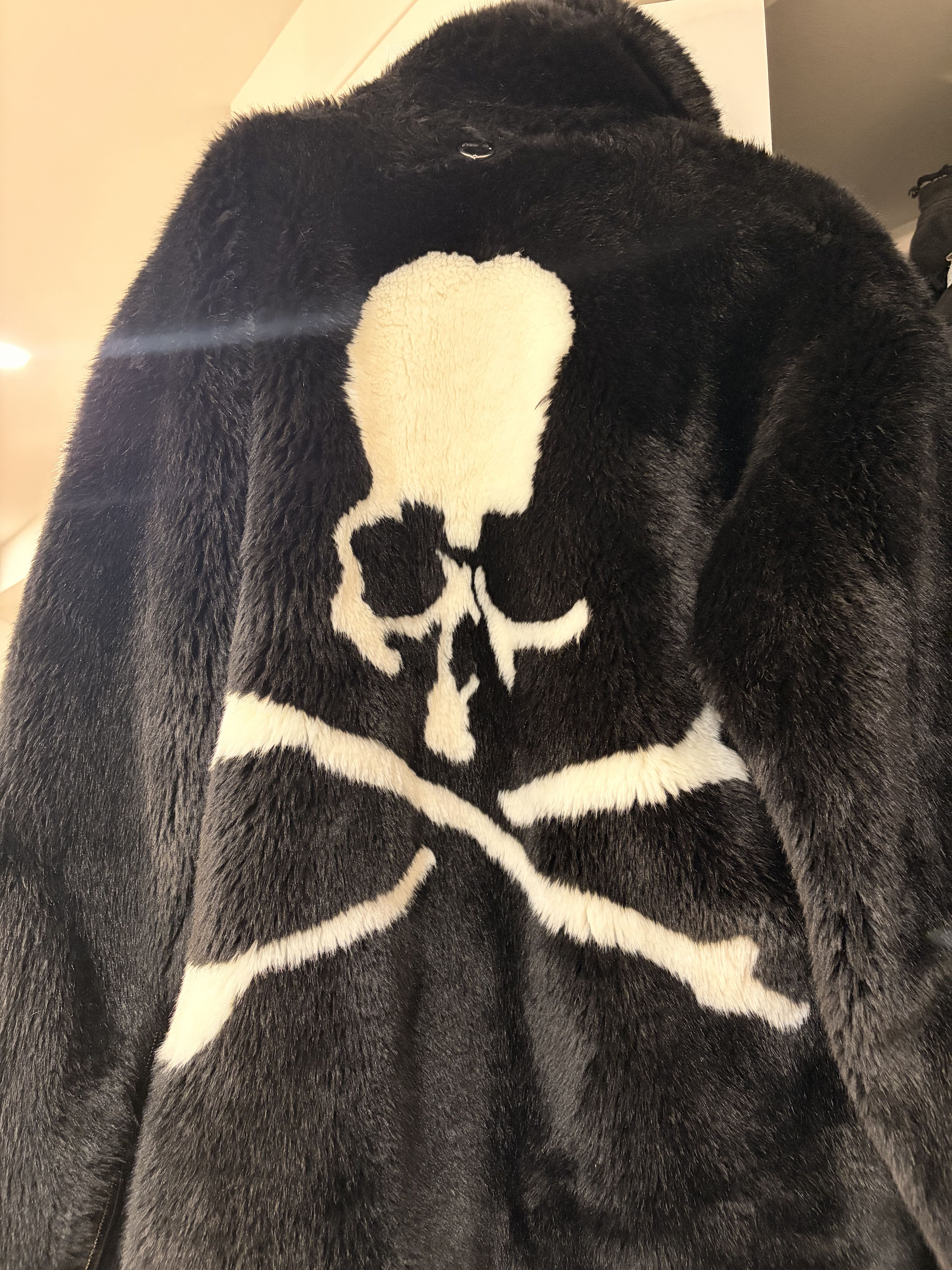 Mastermind Japan Mastermind Faux fur luxury silk jacket Size US L / EU 52-54 / 3 - 1 Thumbnail