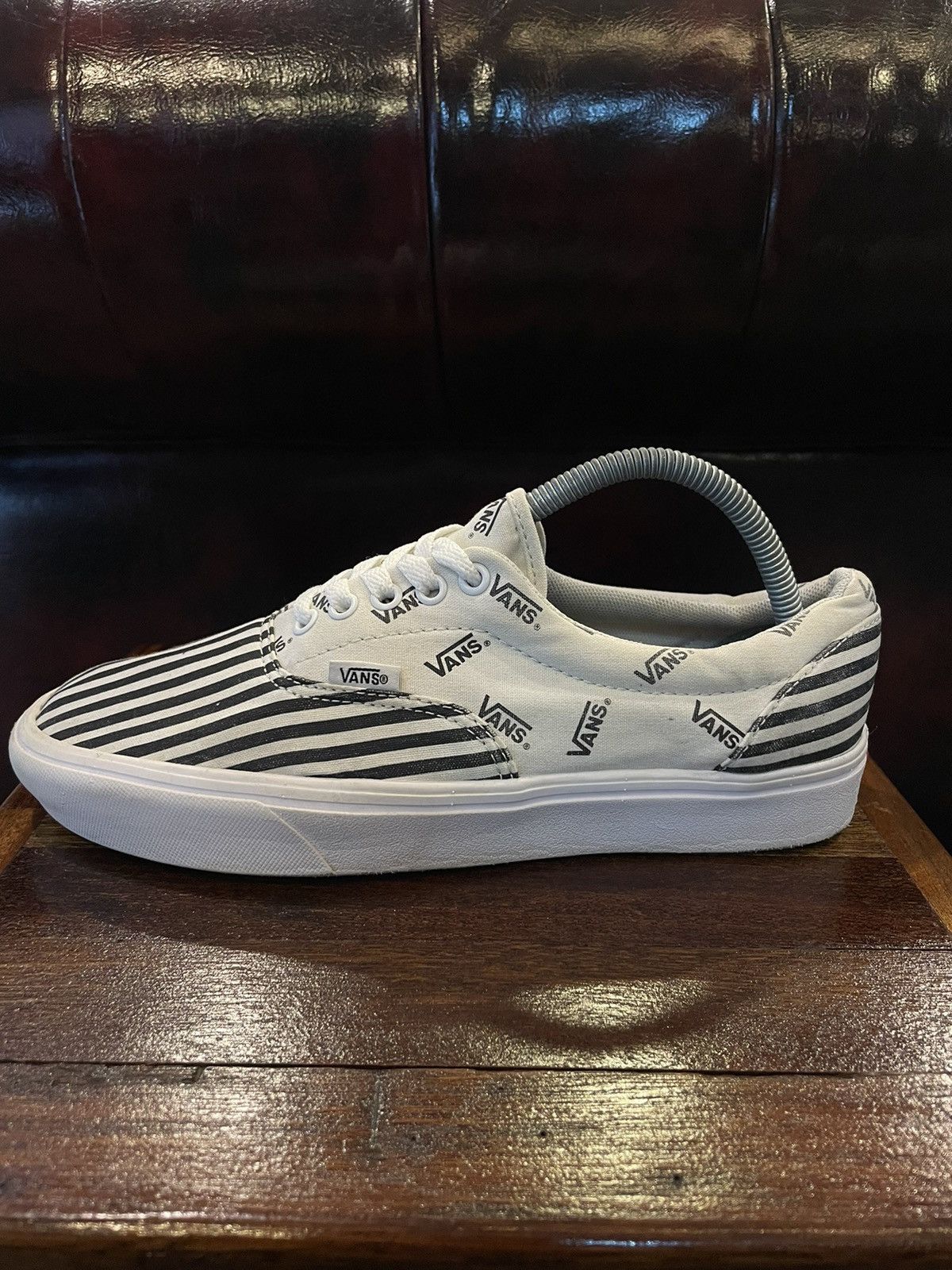 Vans Vans ComfyCush Era 'All Over Logo - Marshmallow' Size US 9 / EU 42 - 2 Thumbnail
