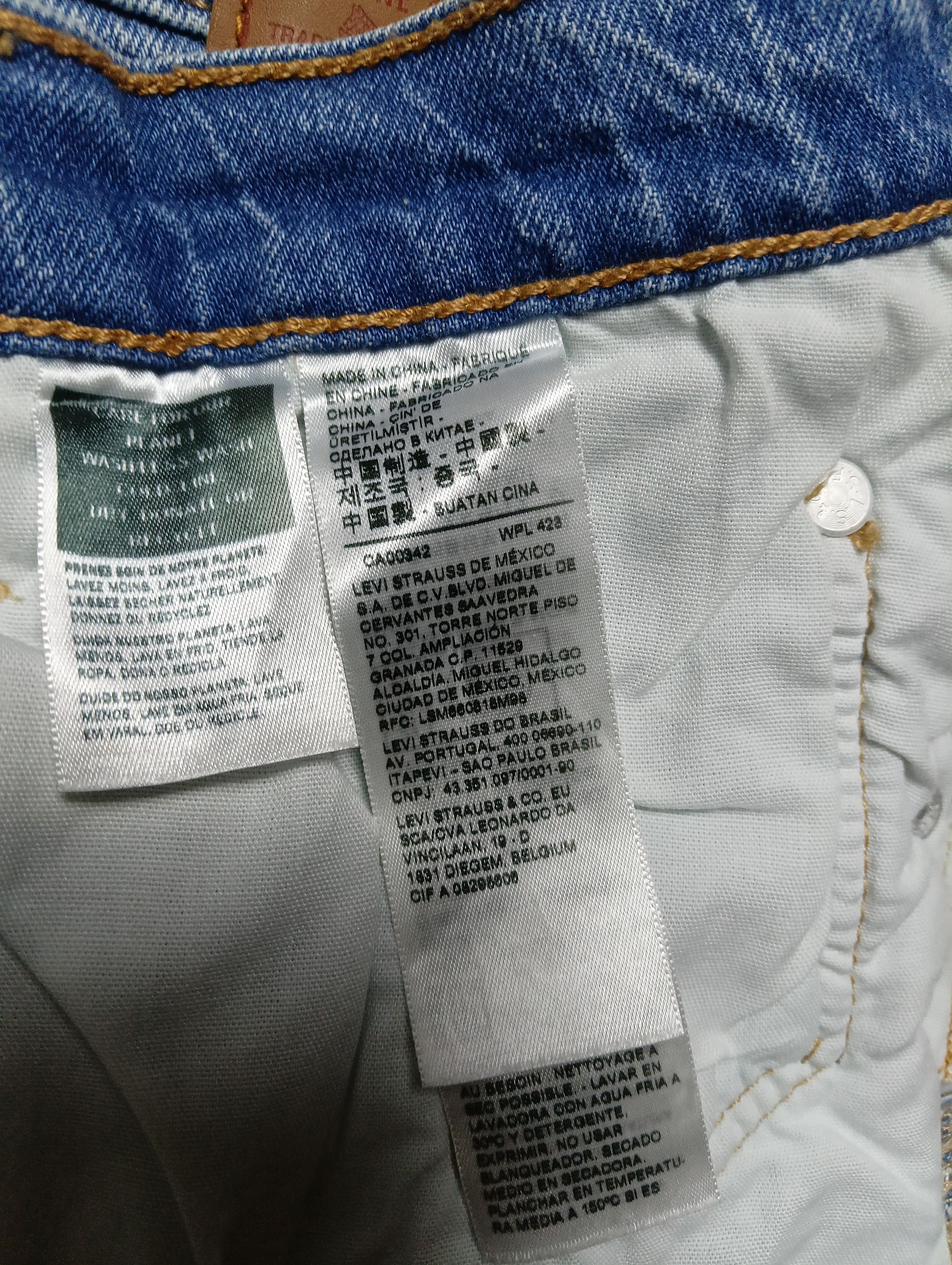 Levi's × Vintage Levi's 501 Size US 26 / EU 42 - 13 Thumbnail