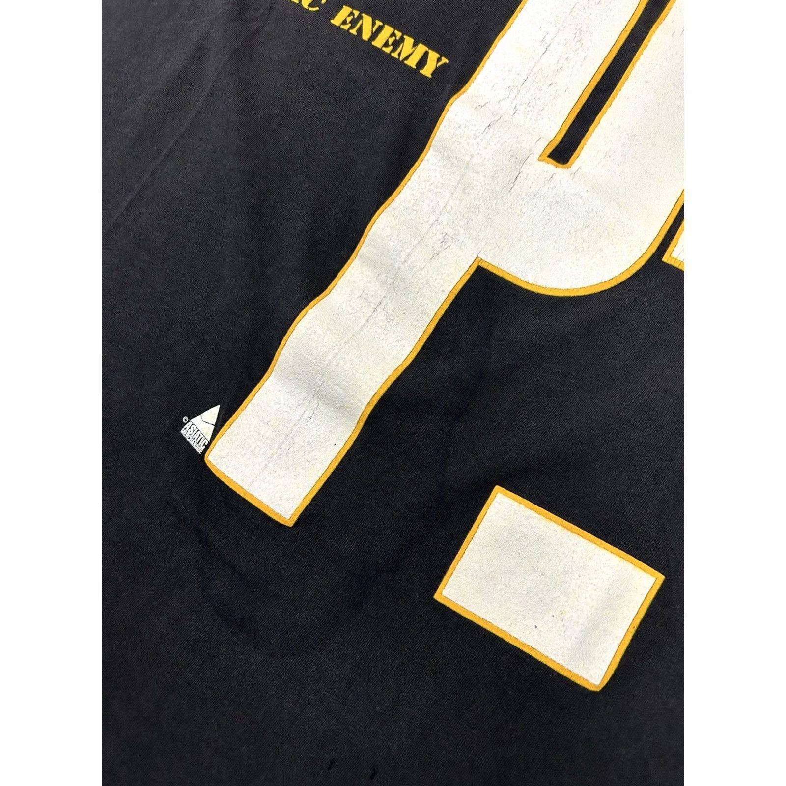 Hanes VINTAGE Public Enemy Rap Tee XL Dry Rot As Is Can Be Worn 90s Rare Display Item Hanes Black Size US XL / EU 56 / 4 - 5 Thumbnail