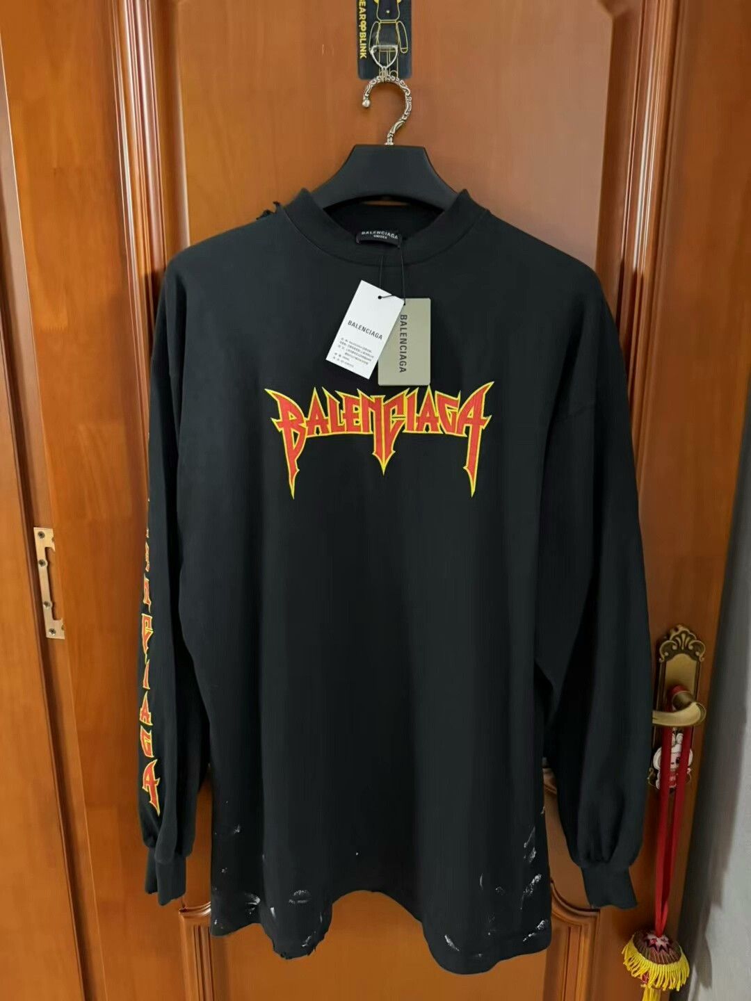 Balenciaga balenciaga flame hole long sleeve sweatshirt Size US XL / EU 56 / 4 - 1 Thumbnail