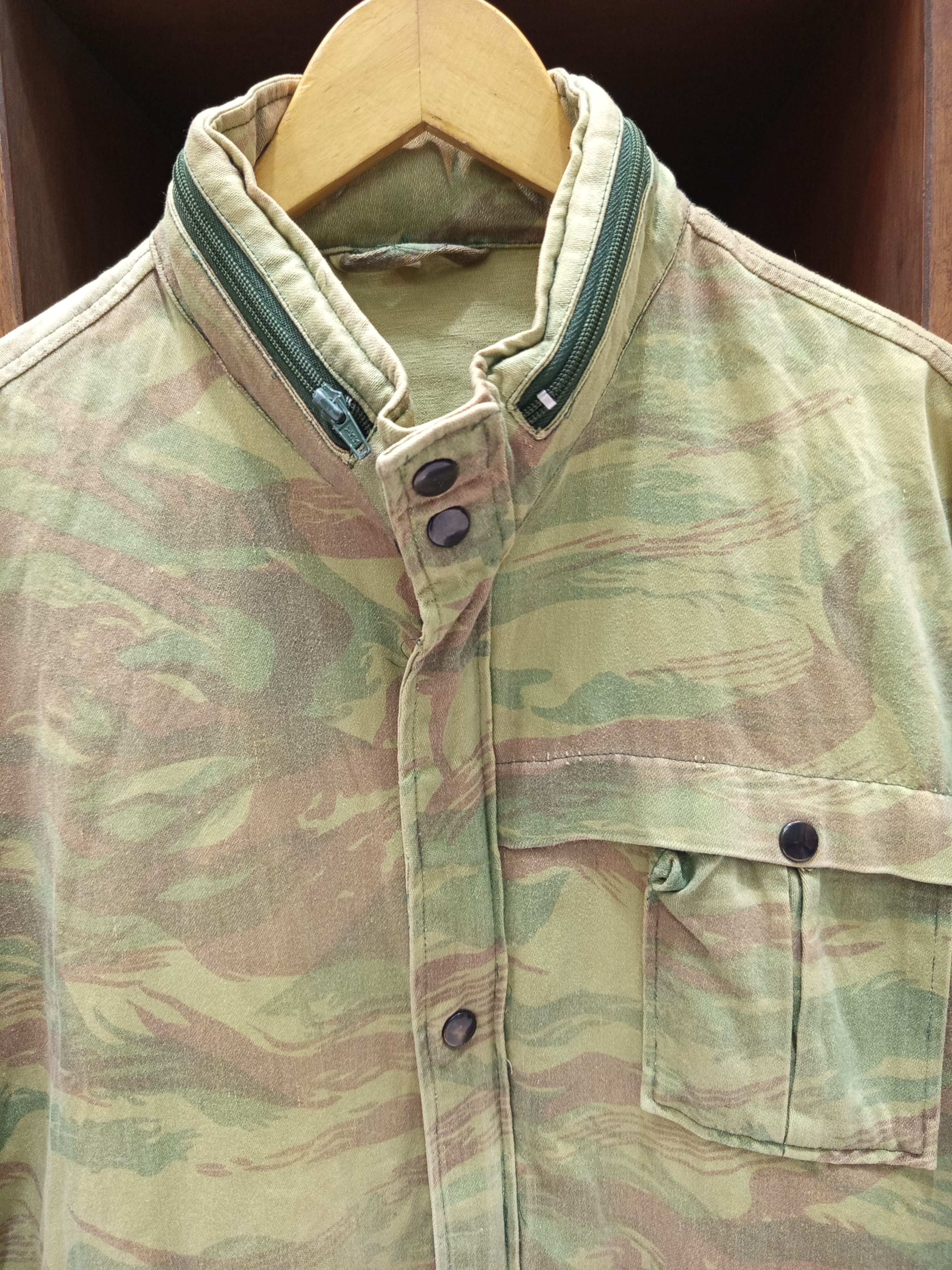 Vintage 1990s Brushstroke Camo Field Jacket Size US L / EU 52-54 / 3 - 7 Thumbnail