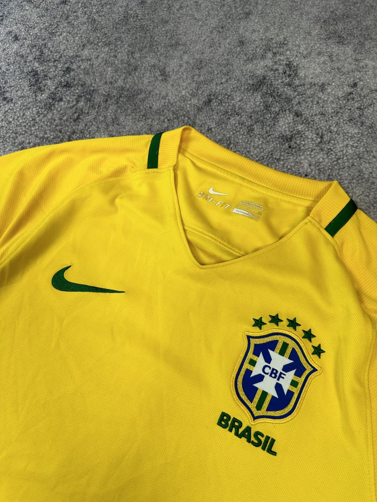 Nike Y2K Nike Brazil Soccer Jersey Blokecore Rare Style S Casual Size US S / EU 44-46 / 1 - 2 Thumbnail