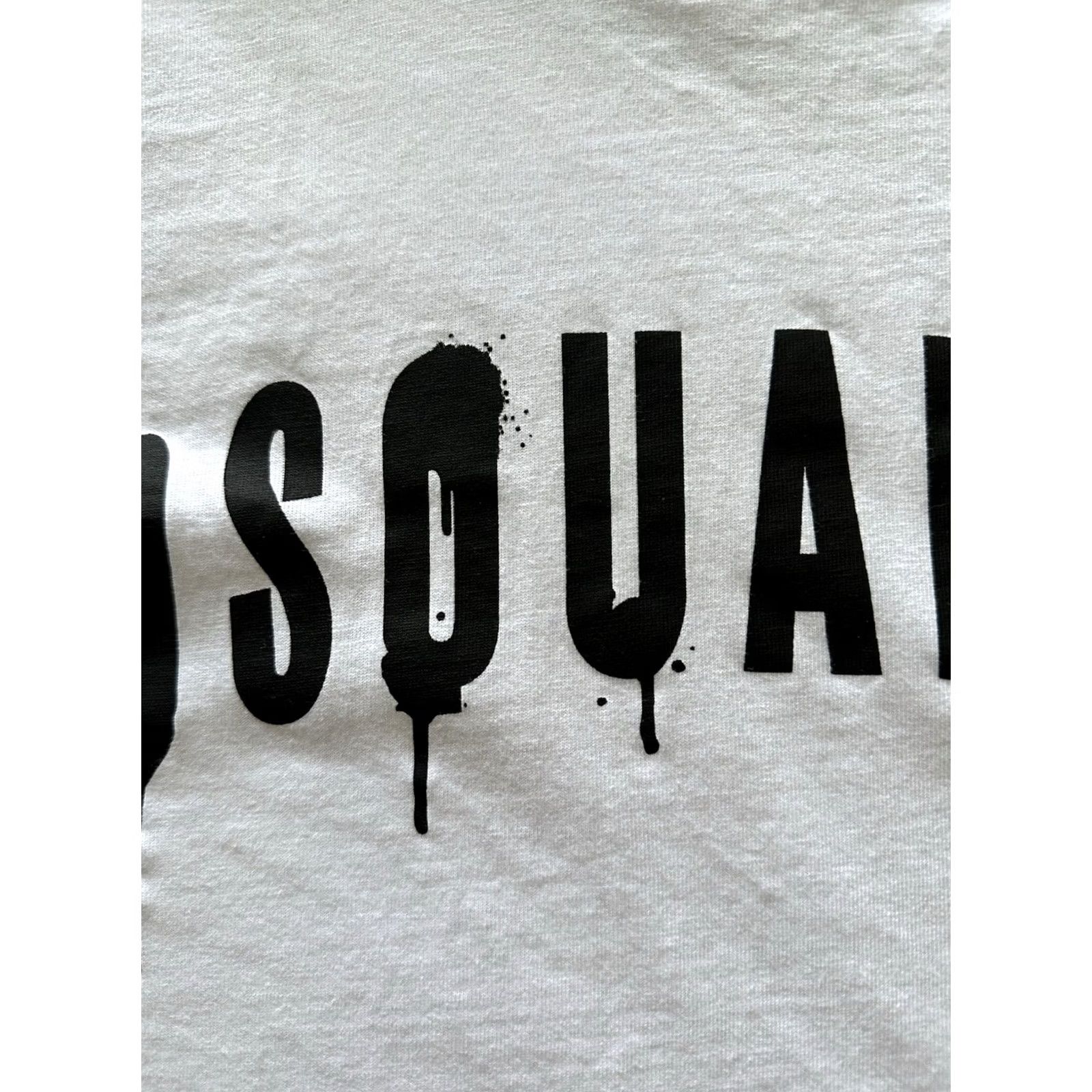 Dsquared2 Dsquared2 Men T-Shirt White Color Spray Centre Logo Size M Regular Short Sleeve Cotton Italy Logo Graphic Print Chest 20” Length 25.5” Mens Clothing Size US M / EU 48-50 / 2 - 3 Thumbnail