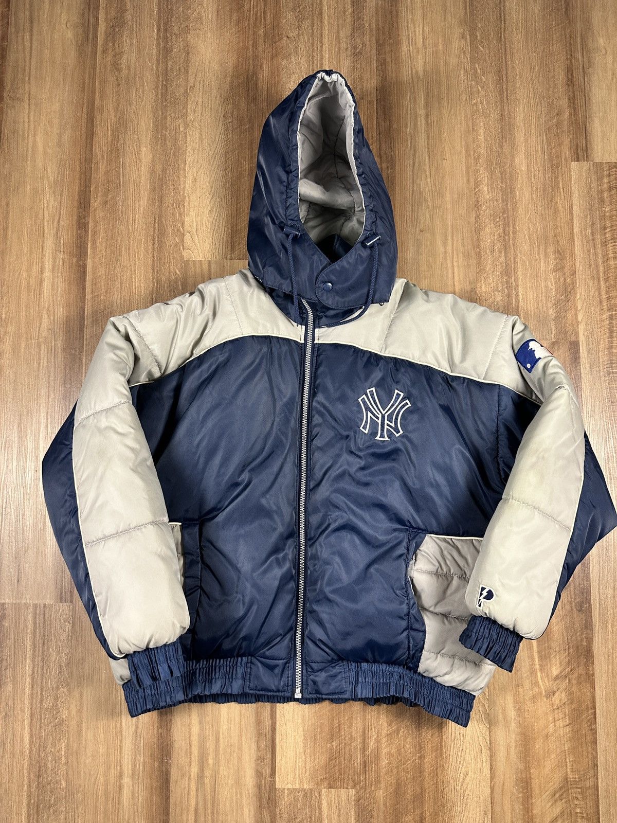 New York Yankees × Pro Player Vintage New York Yankees Puffer Jacket XL Pro Player MLB Size US XL / EU 56 / 4 - 2 Thumbnail