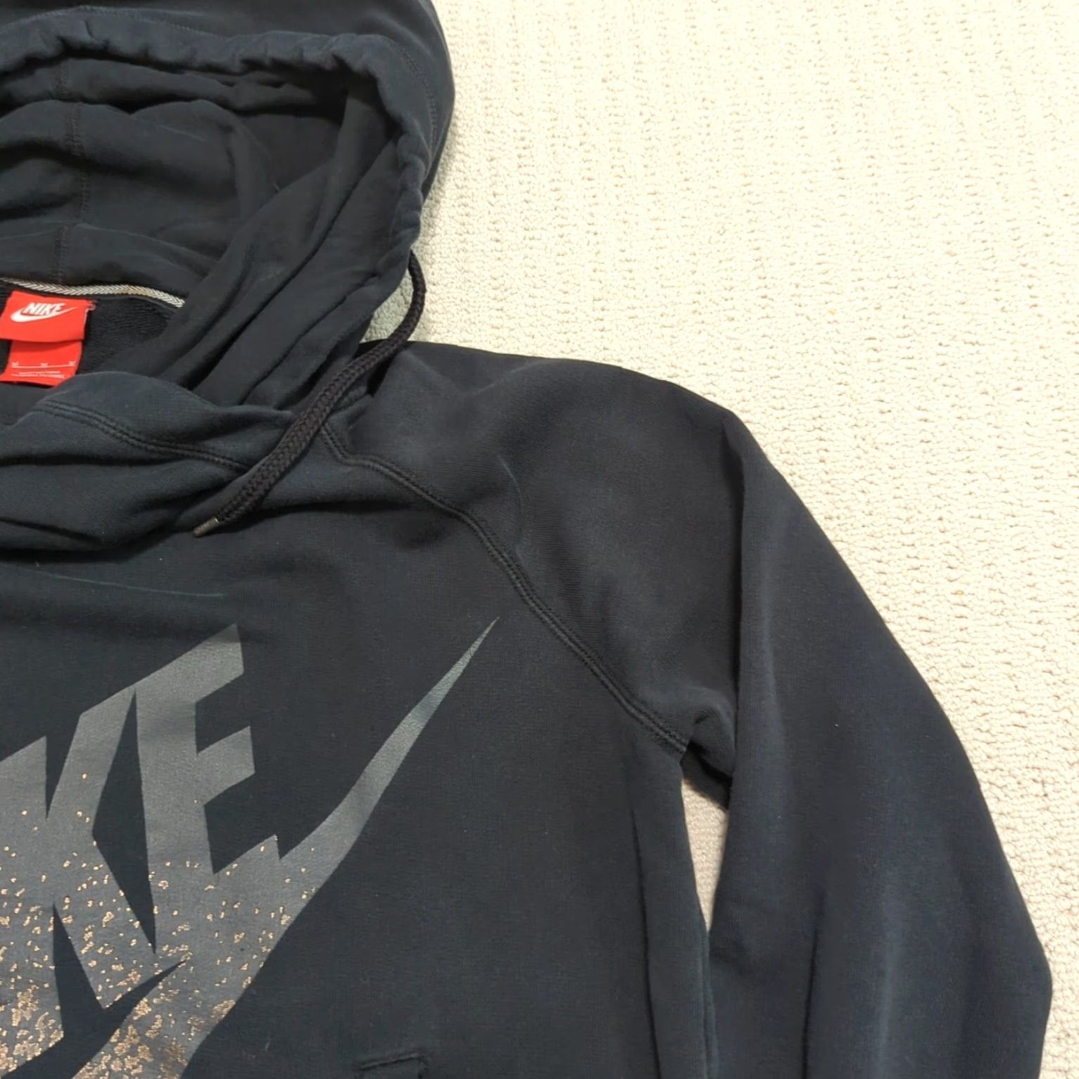 Nike VINTAGE Nike Logo Hoodie Womens M Black Pullover Hooded Sweatshirt Knit Sweatshirt Size M / US 6-8 / IT 42-44 - 7 Thumbnail