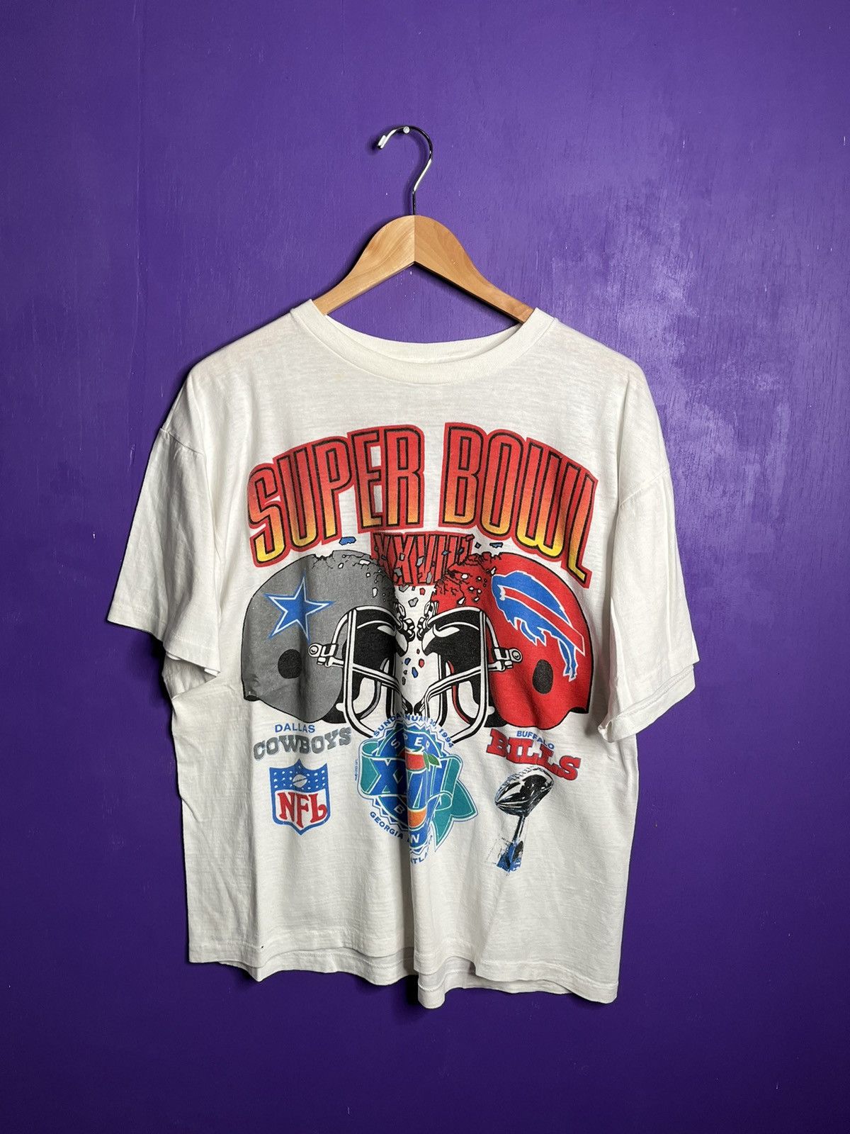 image of Made In USA x Nfl Vintage 1994 Superbowl Cowboys Vs Bills Helmets Clashing Tee in White (Size XL)
