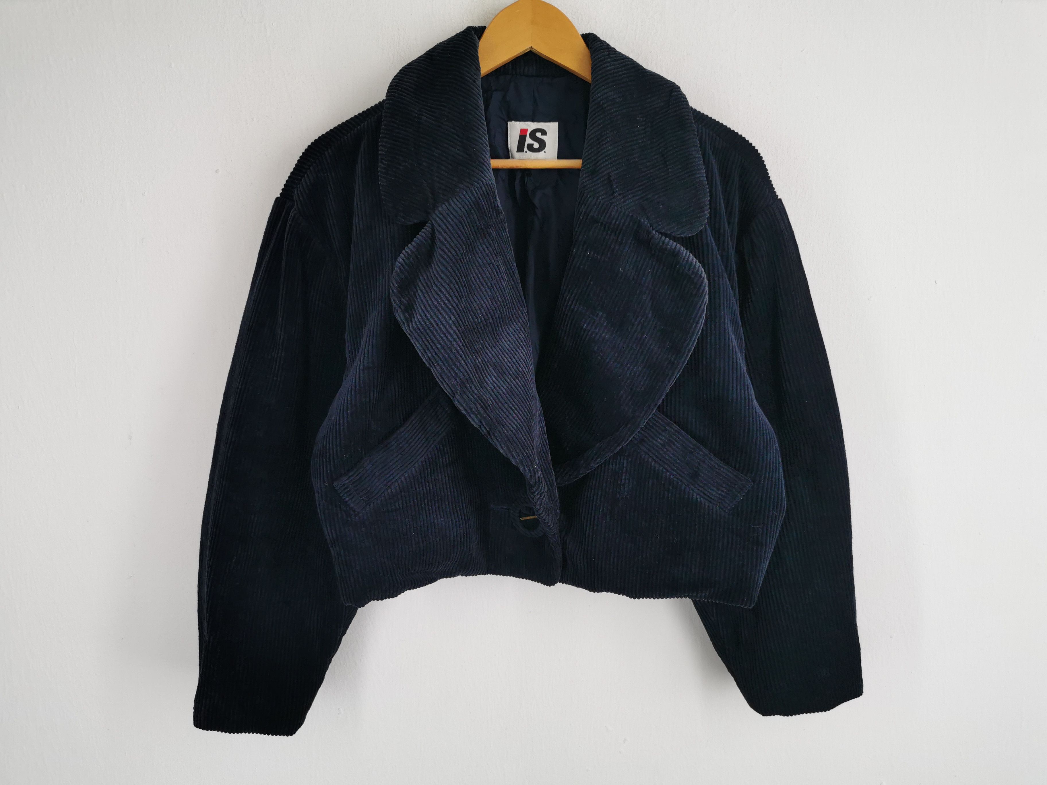 Issey Miyake Vintage 90's Issey Miyake Corduroy Coat Made In Japan Size M / US 6-8 / IT 42-44 - 1 Thumbnail