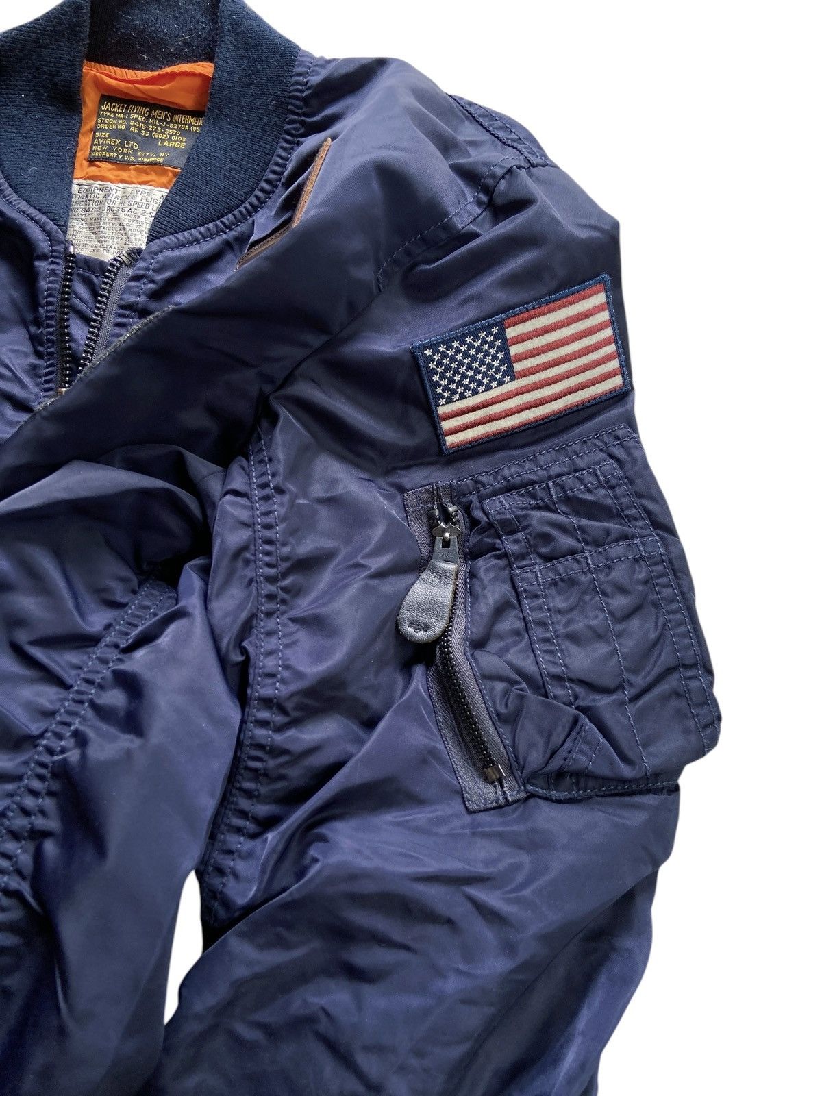 Avirex 90s AVIREX GLADIATORS VFA 106 USN FLIGHT BOMBERS JACKET Size US S / EU 44-46 / 1 - 7 Thumbnail