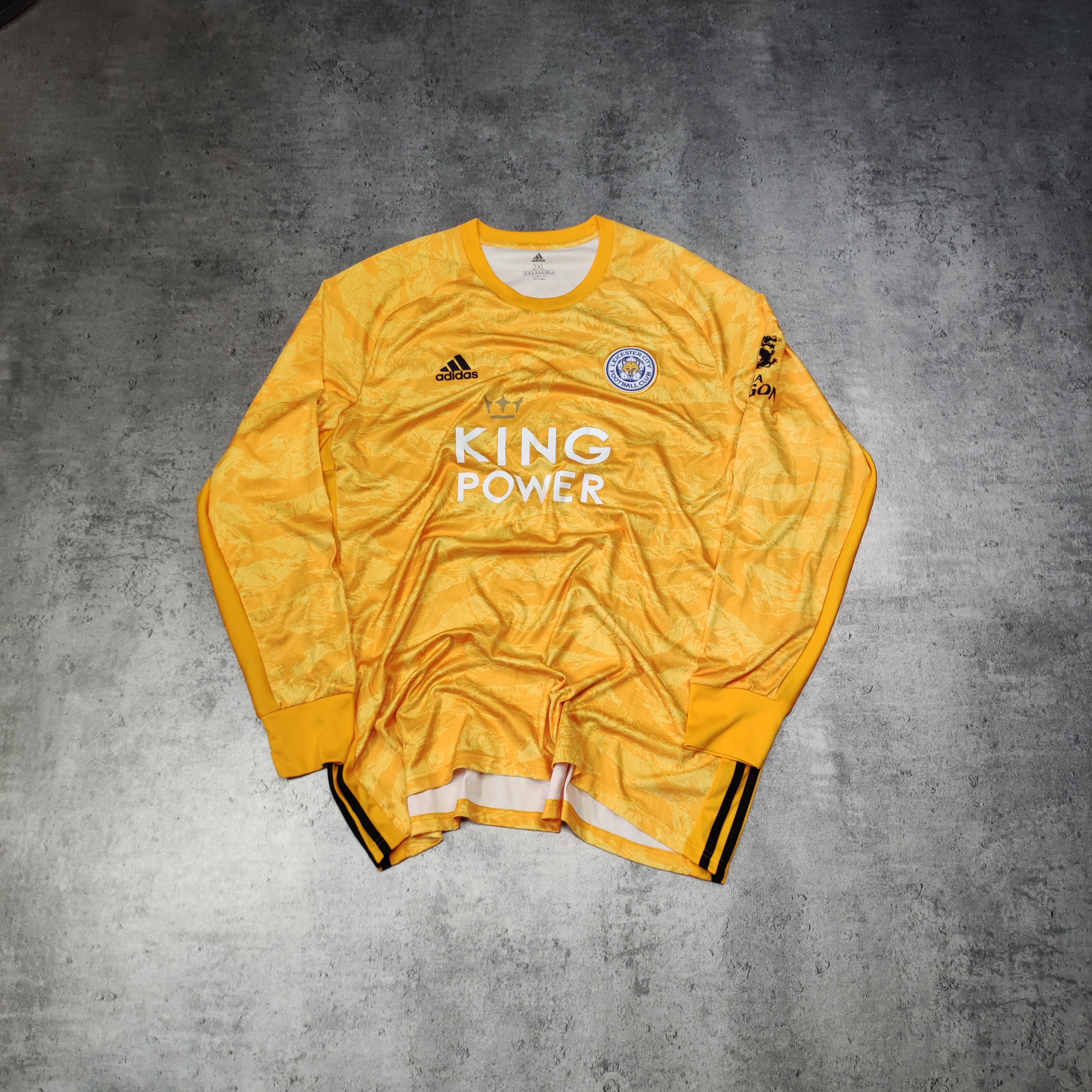 RARE Leicester City FC Goalkeeper Longsleeve Away Jersey