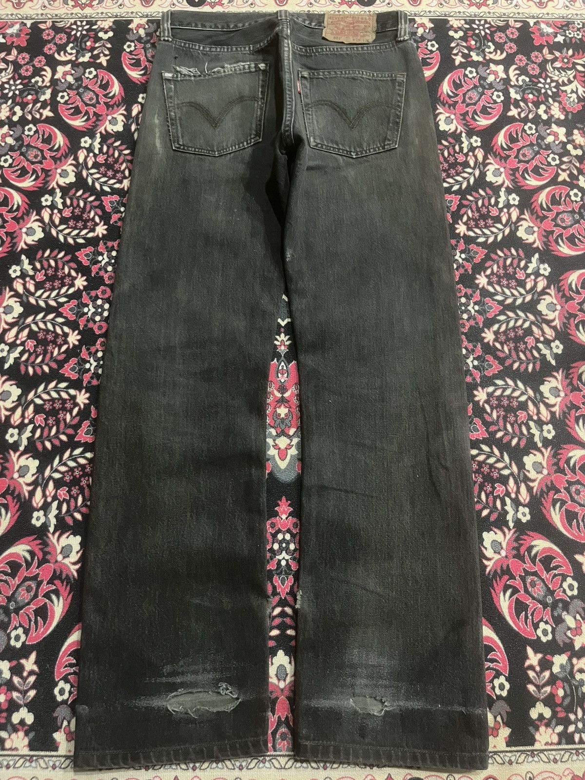 Levi's Vintage Y2K Levi’s 501 Black Faded Washed Frayed Leg Jeans Size US 29 - 2 Thumbnail