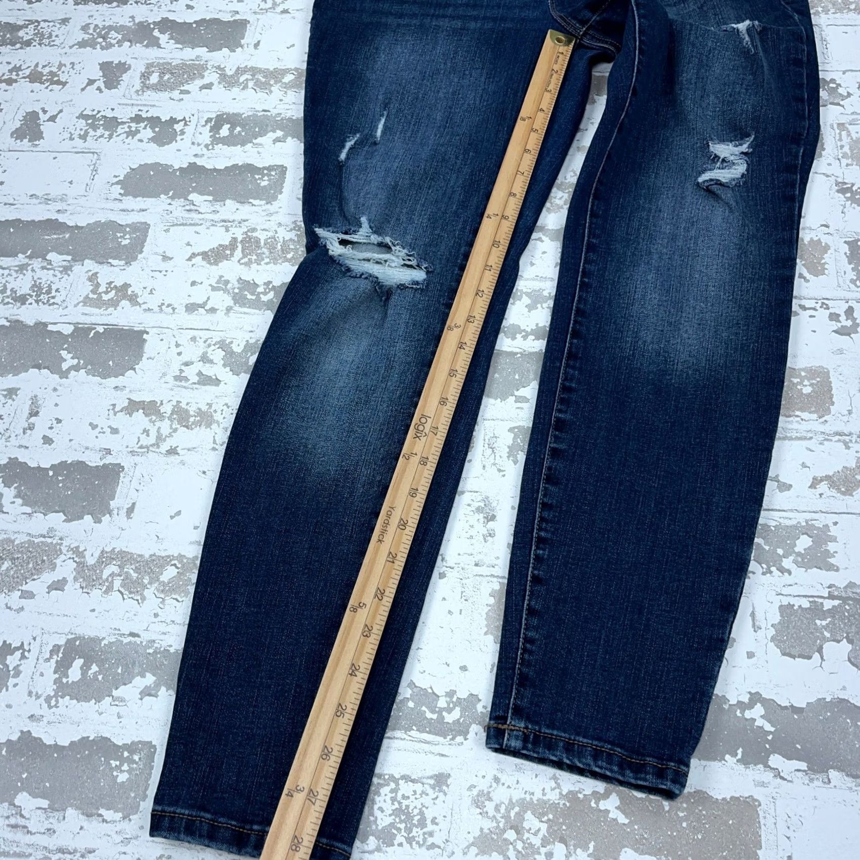 Vintage Maurices Jeans Women Medium Skinny Jegging Dark Wash Mid Rise Holes Stretch - 30 Size 32" / US 10 / IT 46 - 7 Thumbnail