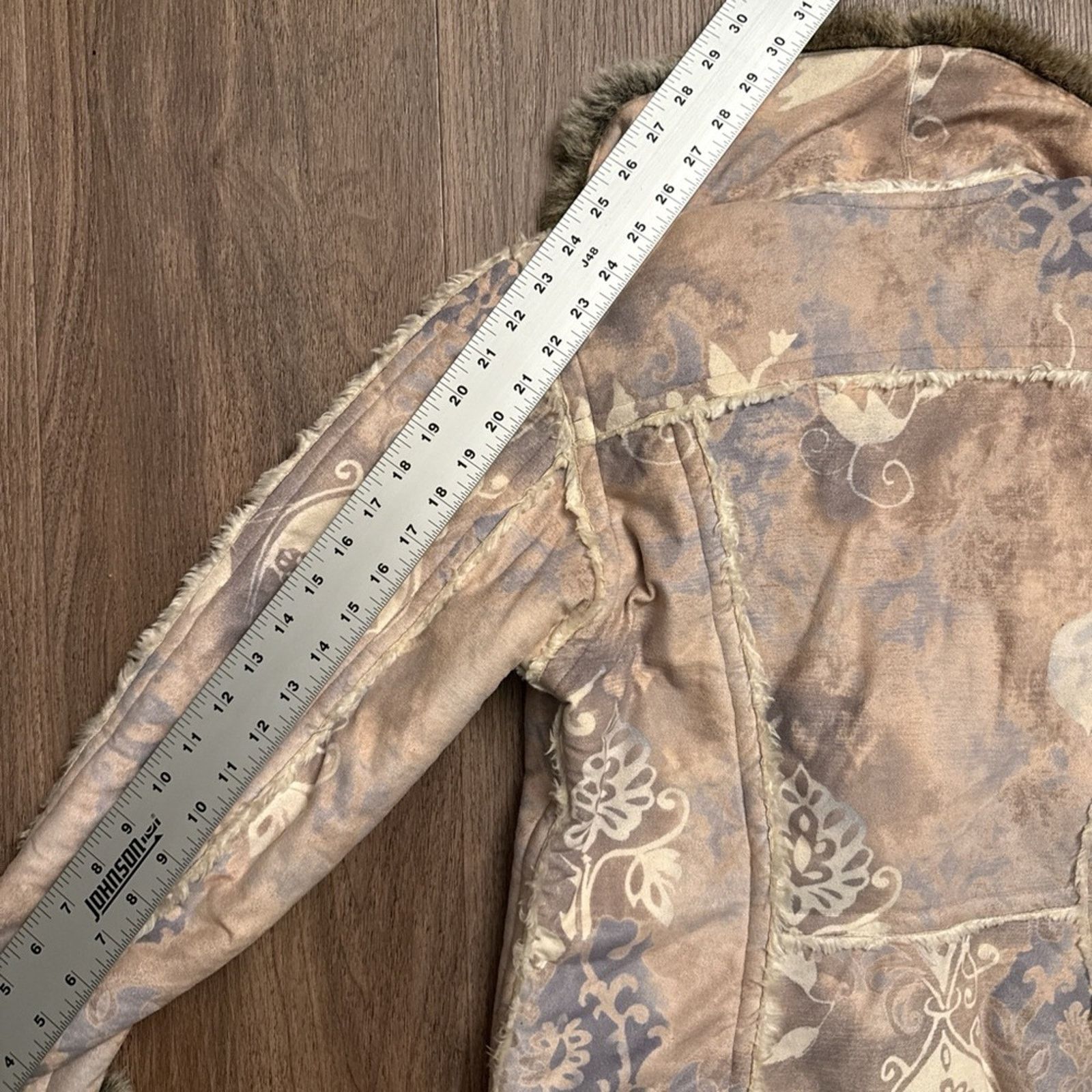 Vintage Women's 6 Skea Painted Faux Shearling Fur Jkt Coat USA Made Size M / US 6-8 / IT 42-44 - 7 Thumbnail