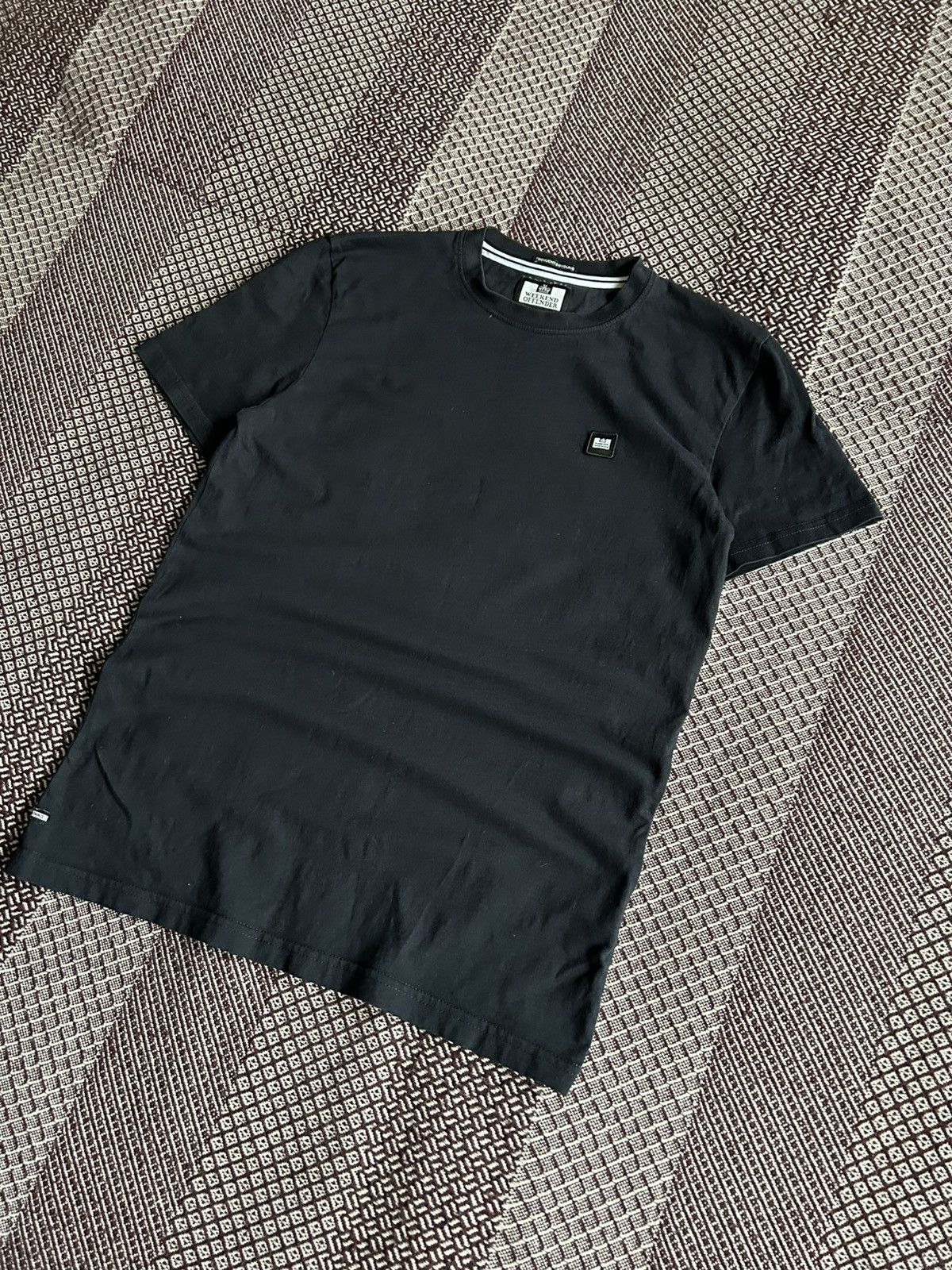 Weekend Offender Weekend Offender Basic Tee Casual Style Unisex Size Small Size US S / EU 44-46 / 1 - 2 Thumbnail