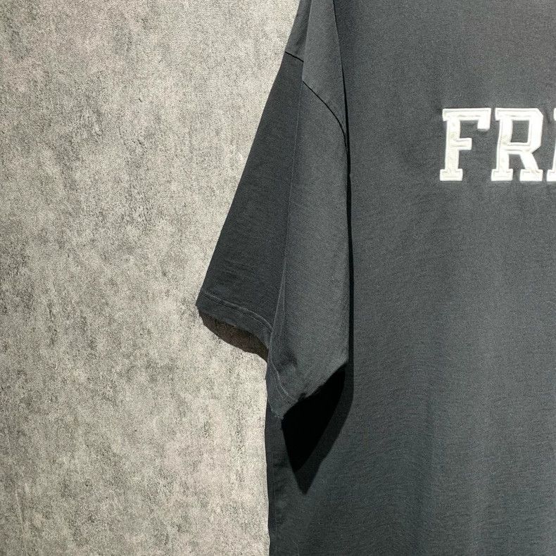 Balenciaga Balenciaga Free Short Sleeve 2503-Nextarrow Size US XS / EU 42 / 0 - 7 Thumbnail