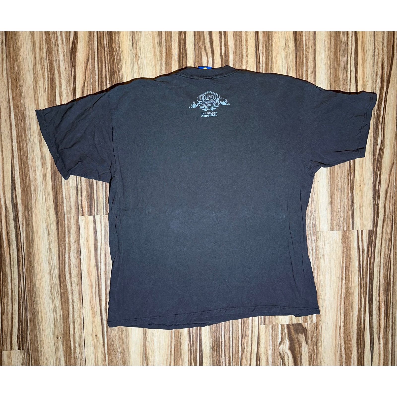 & Other Stories Corona Extra La Cerveca Mas Fina Puerto Vallarta 2XL Tshirt Size US XXL / EU 58 / 5 - 5 Thumbnail