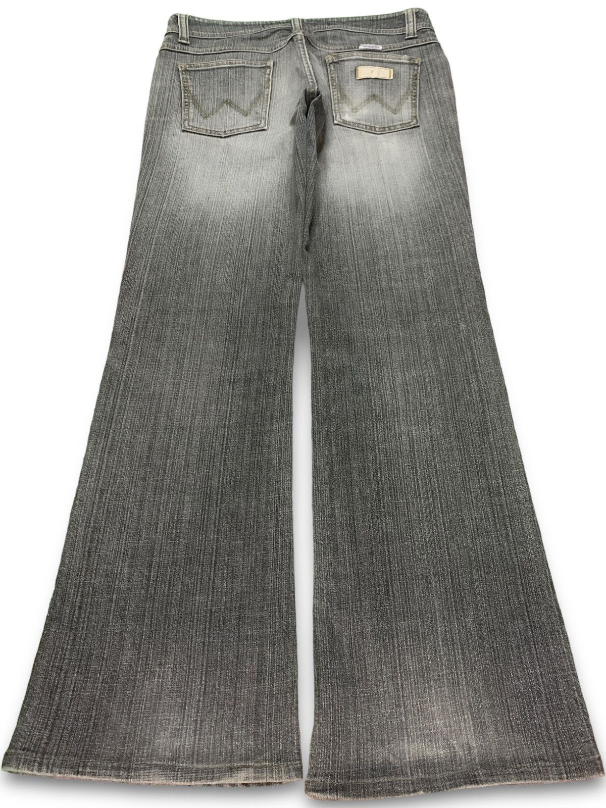 Wrangler Vintage Wrangler Faded Wash Distressed Flare Jeans Size 30" / US 8 / IT 44 - 2 Thumbnail
