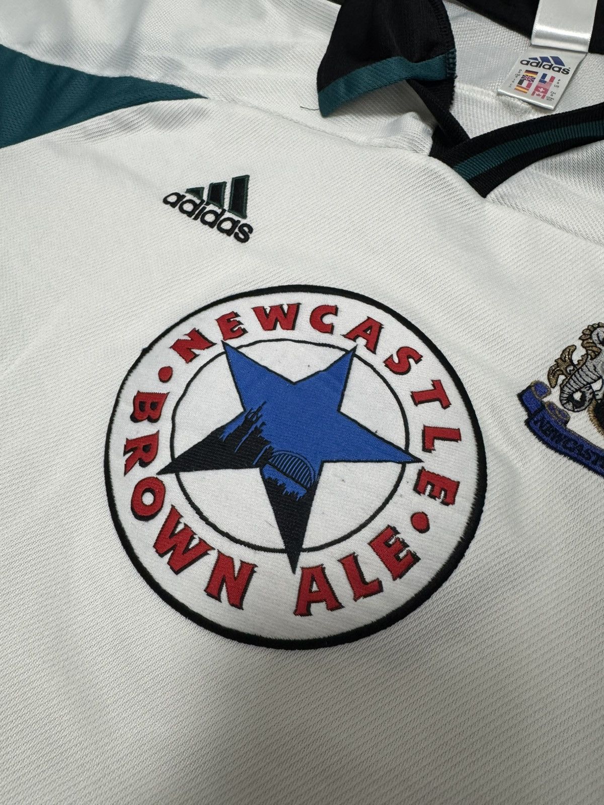 Adidas Newcastle United 1999/2000 Home Vintage Jersey Blokecore Size US S / EU 44-46 / 1 - 9 Thumbnail