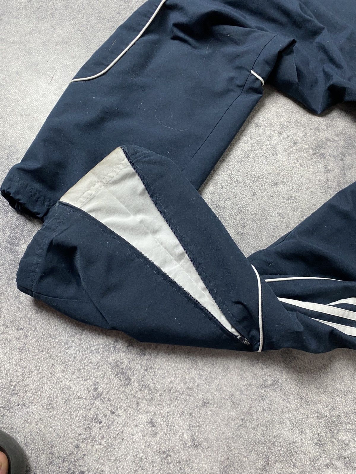 Adidas vintage adidas track suit jacket pants grey navi Size US L / EU 52-54 / 3 - 6 Thumbnail