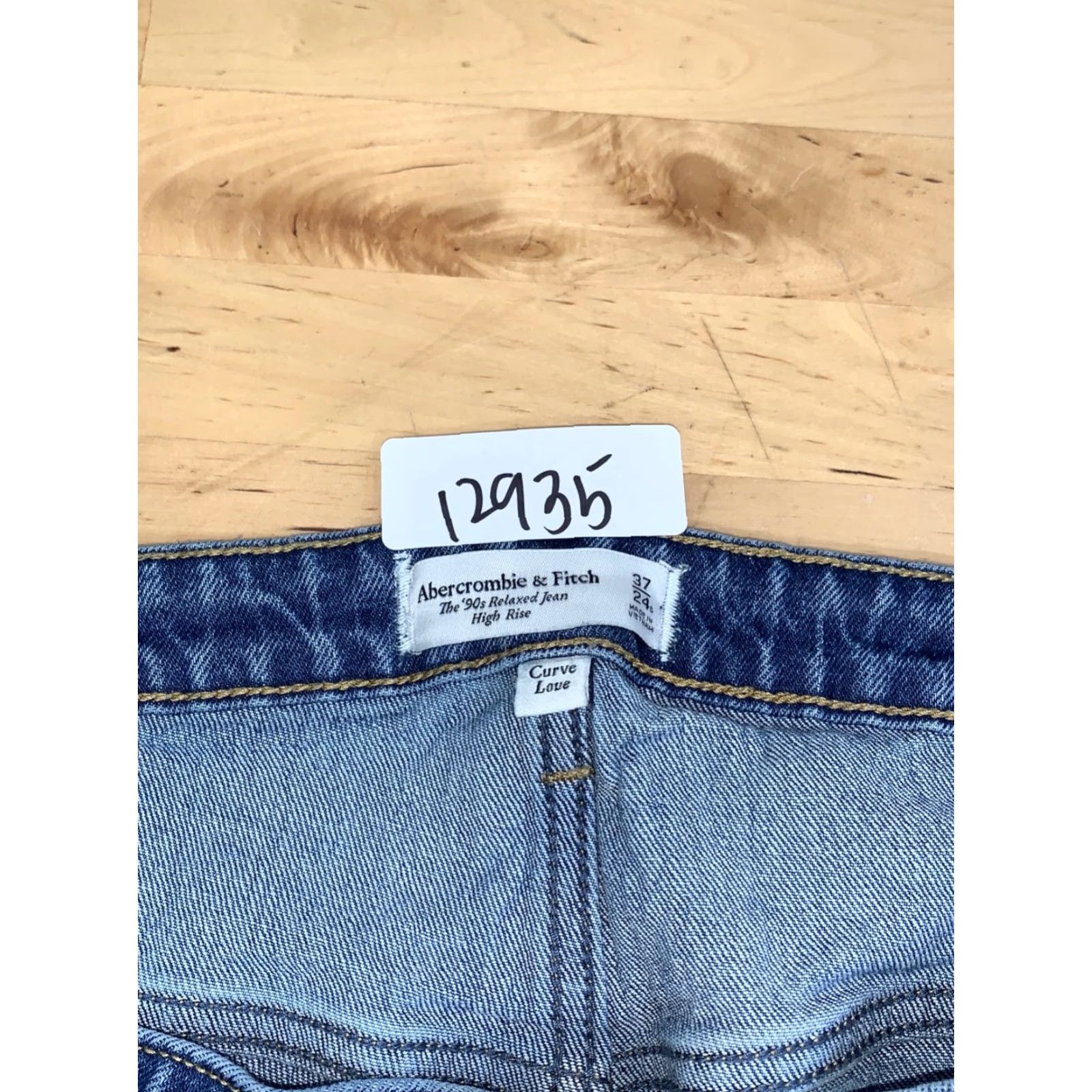 Abercrombie & Fitch Abercrombie & Fitch High Rise Straight Jeans Women 38 Blue 5-Pocket Denim 90s Bohemian 27in Inseam Mens Womens Boys Girls Size 26" / US 2 / IT 38 - 2 Thumbnail