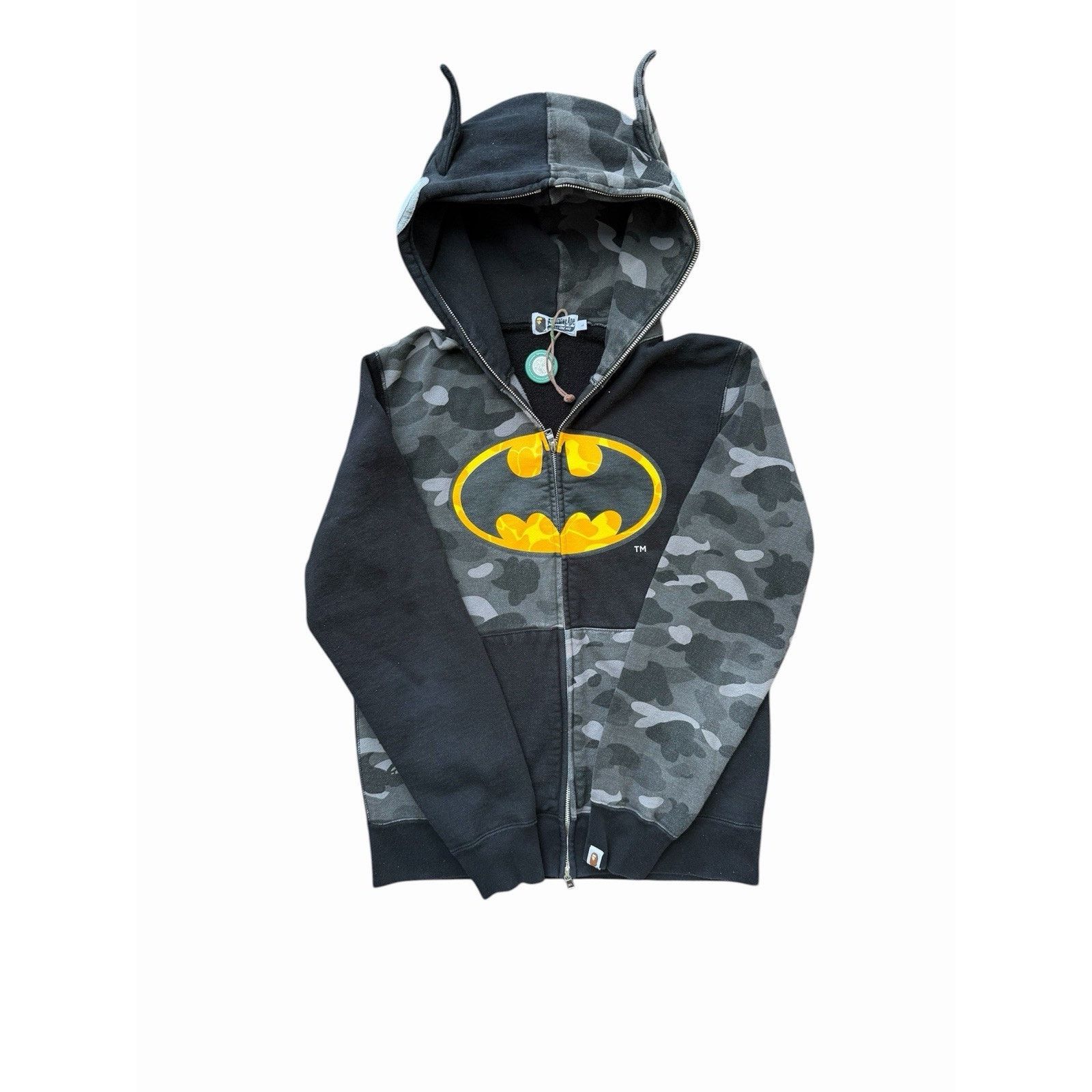 Bape Size L (Fits M) - Bape x DC Comics Batman Full Zip Hoodie Size US L / EU 52-54 / 3 - 2 Thumbnail