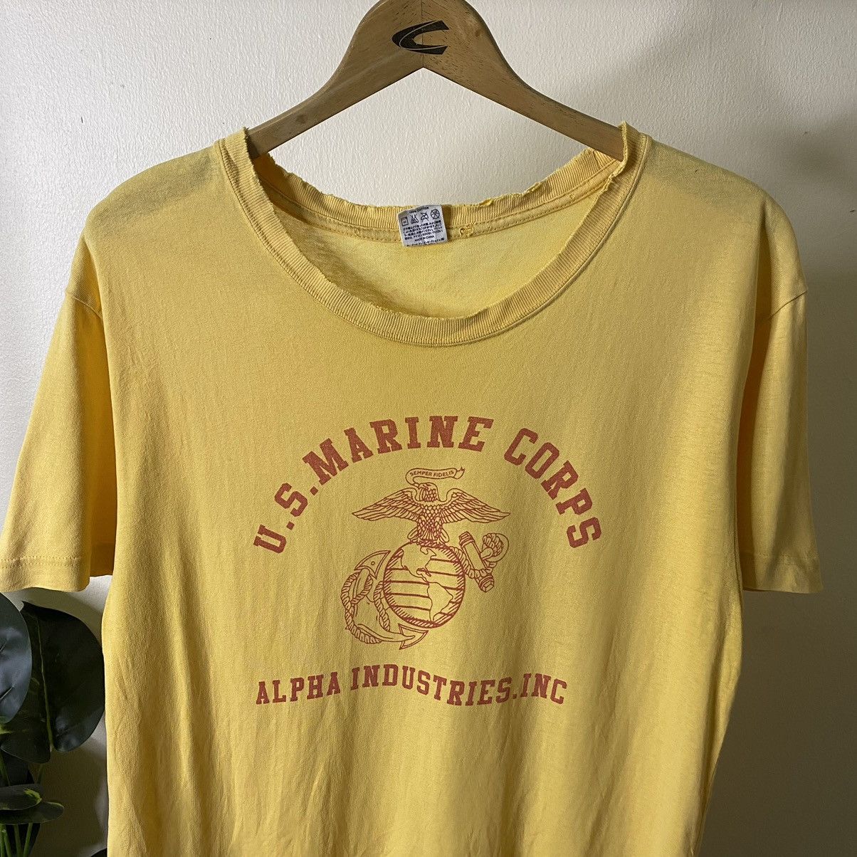 Alpha Industries × Vintage Vintage Y2K Alpha Industries x US Marine Corps Tee Size US M / EU 48-50 / 2 - 2 Thumbnail