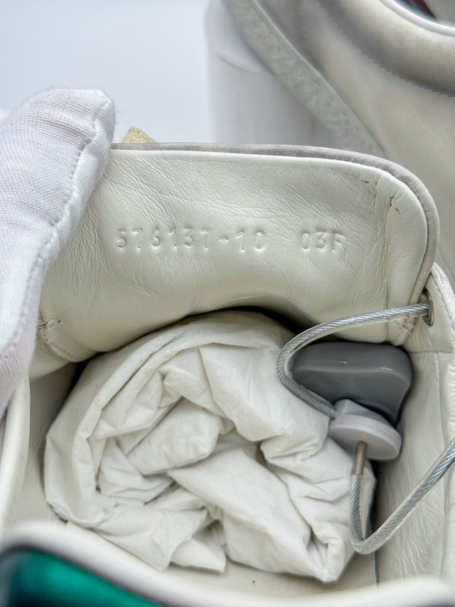 Gucci Gucci Ace Graffiti Logo Distressed White-Beige Leather Size US 10 / EU 43 - 20 Thumbnail