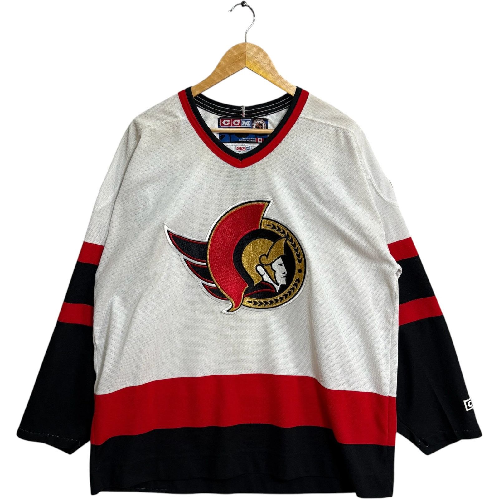 Ccm Vintage CCM Ottawa Senators Team Logo NHL Jersey XL Size US XL / EU 56 / 4 - 1 Thumbnail