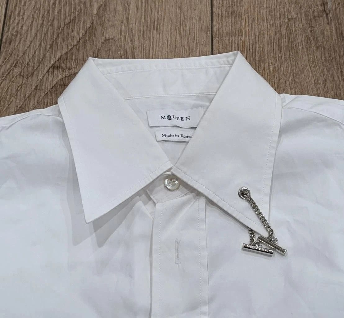 Alexander McQueen Alexander McQueen T-Chain Cotton Button Up Shirt White 15.5 Size US M / EU 48-50 / 2 - 2 Thumbnail