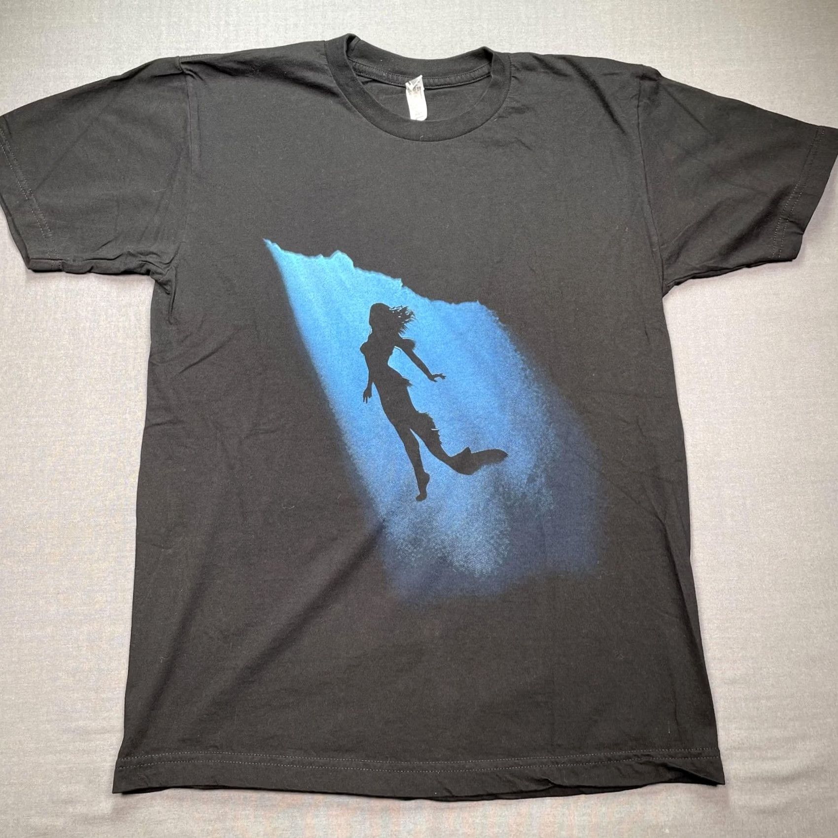 Silhouette Night Swim Shirt Mens Medium Mermaid Silhouette Horror Promo 2024 Size US M / EU 48-50 / 2 - 2 Thumbnail