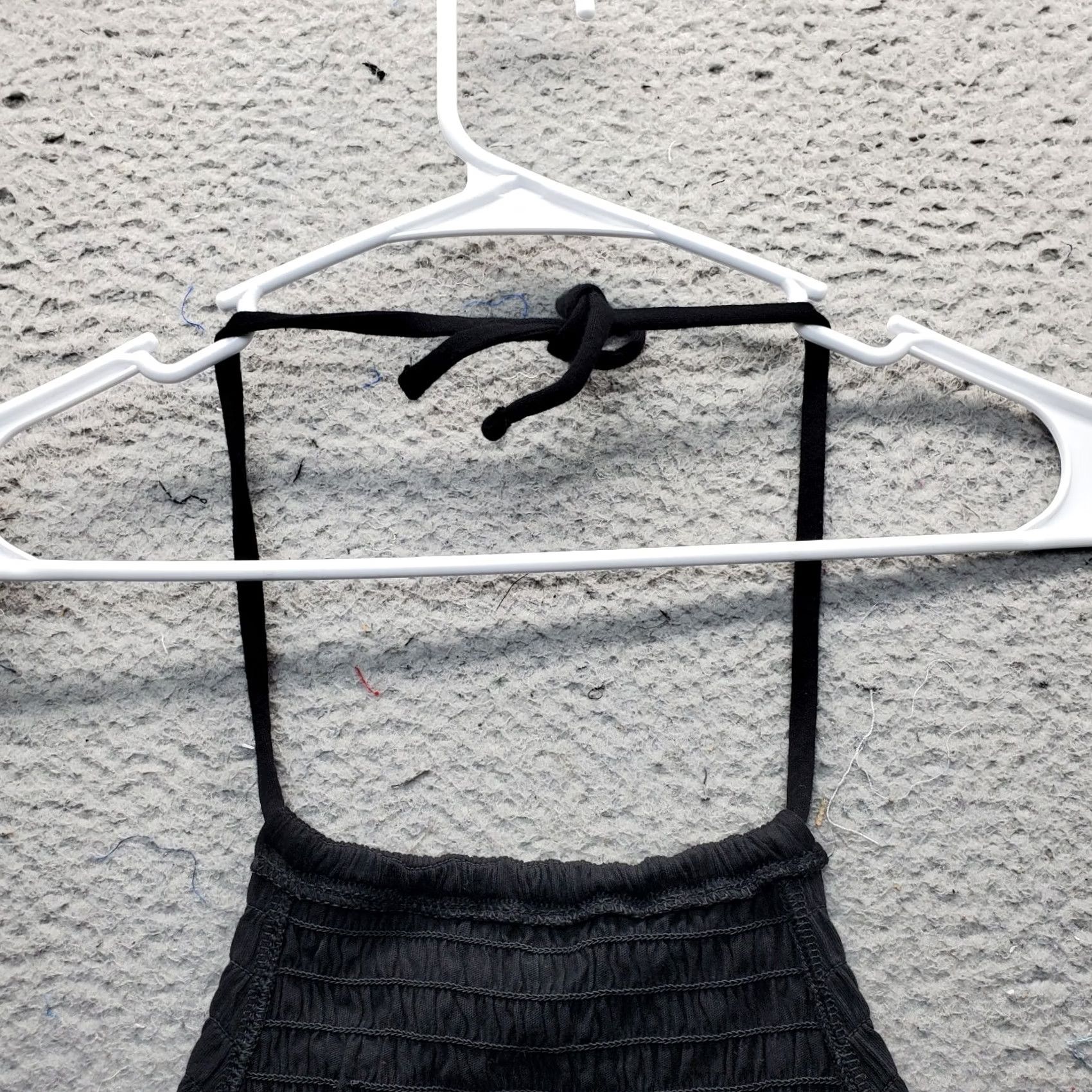 Old Navy Old Navy Cropped Top Womens M Black Sleeveless Halter Neck Backless Shirt Size M / US 6-8 / IT 42-44 - 7 Thumbnail