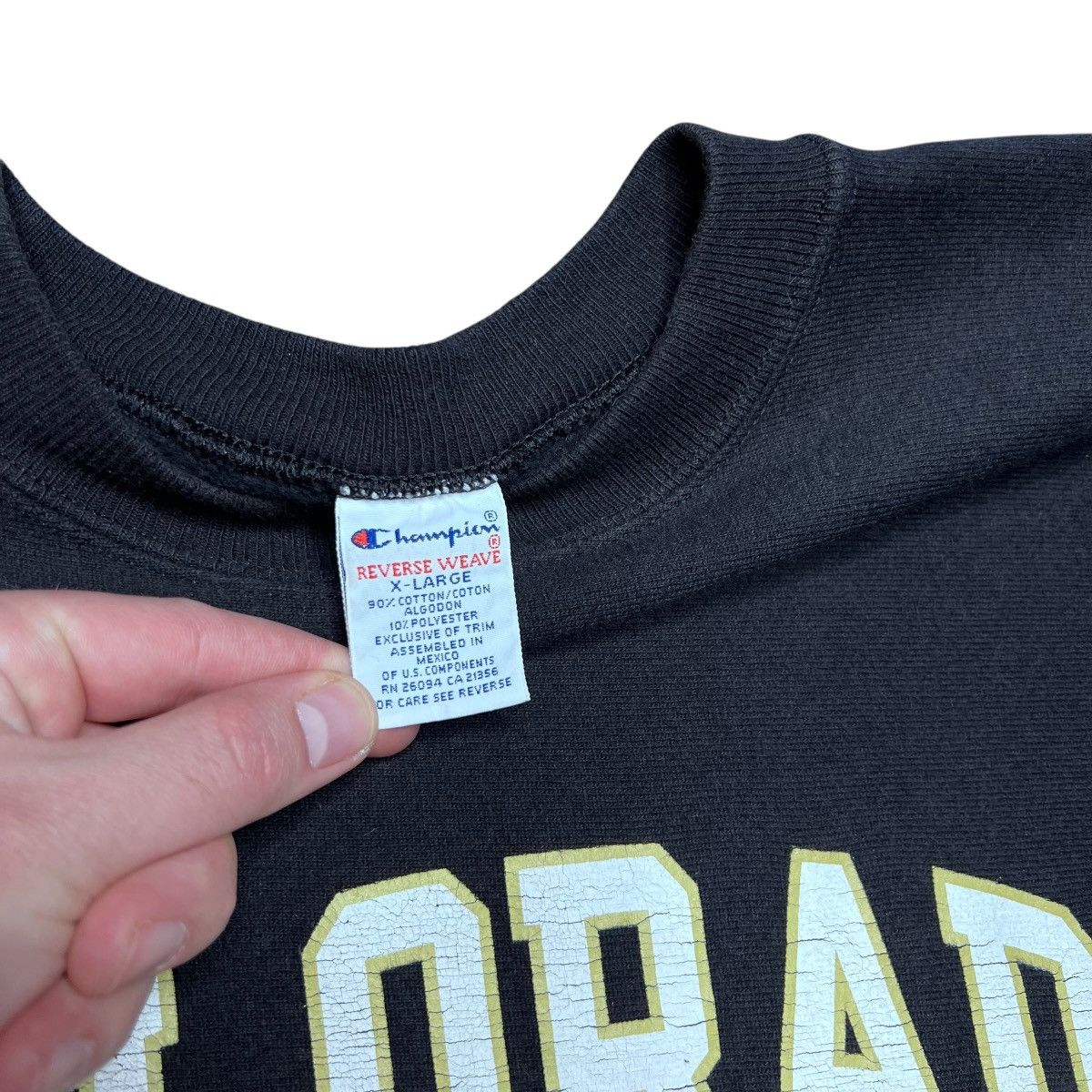 Champion 2000s Colorado Buffaloes Champion Reverse Weave Sweatshirt Size US XL / EU 56 / 4 - 2 Thumbnail