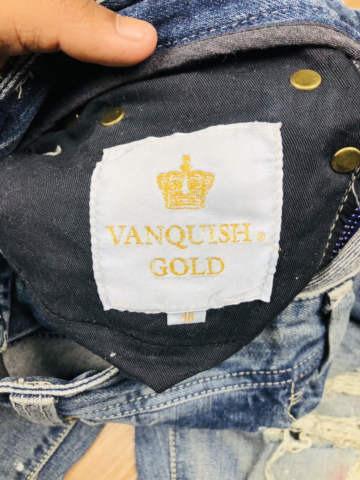 Vanquish Vanquish Gold Distressed Paint Splatter Denim (38) Size 35" - 12 Thumbnail