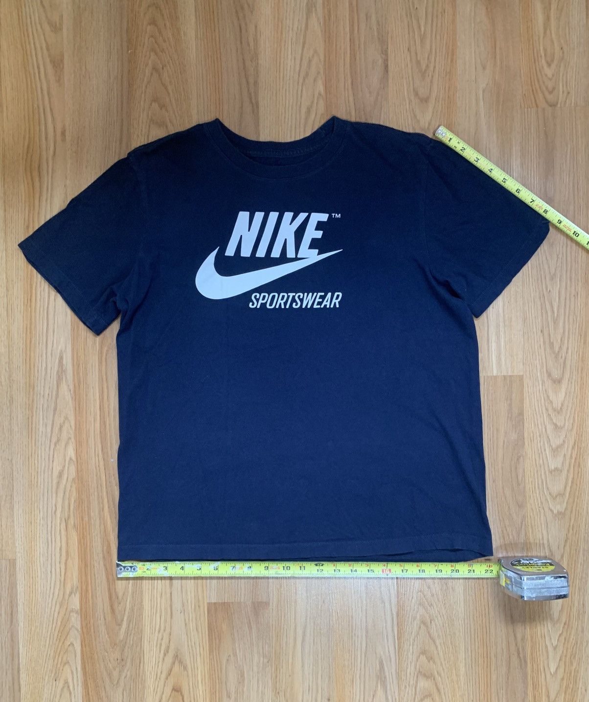 Nike Sz L- Nike Logo Tee Size US L / EU 52-54 / 3 - 1 Thumbnail
