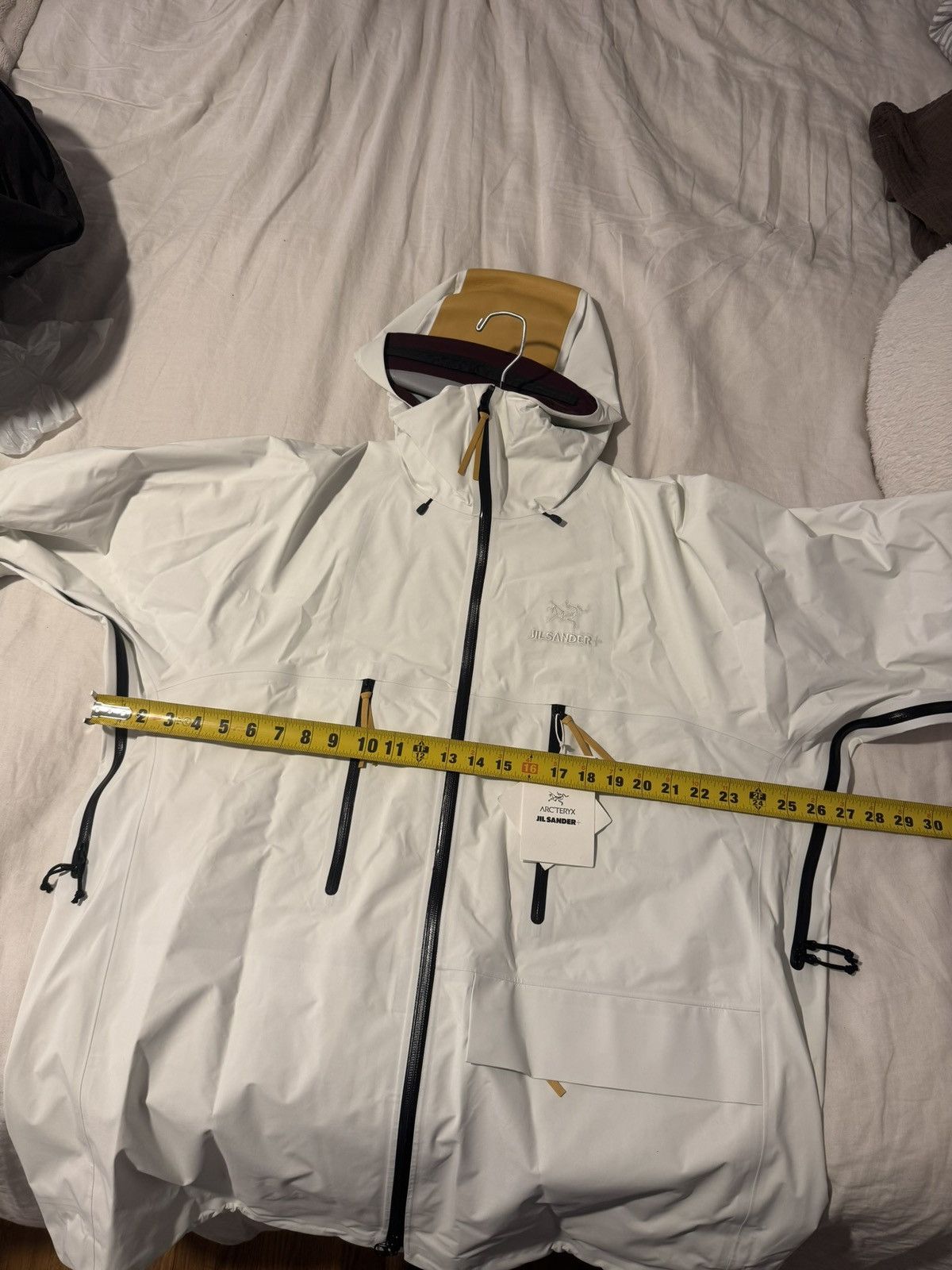 Arc'teryx × Jil Sander Unreleased Jil Sander Arc’teryx mens shell Size US M / EU 48-50 / 2 - 3 Thumbnail