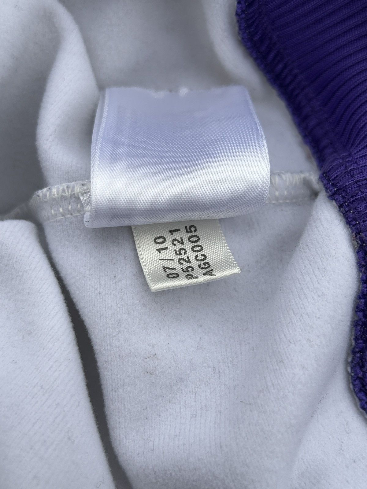 Adidas Vintage Adidas Originals LA Lakers 2010 NBA Tracksuit Jacket Size US XL / EU 56 / 4 - 12 Thumbnail